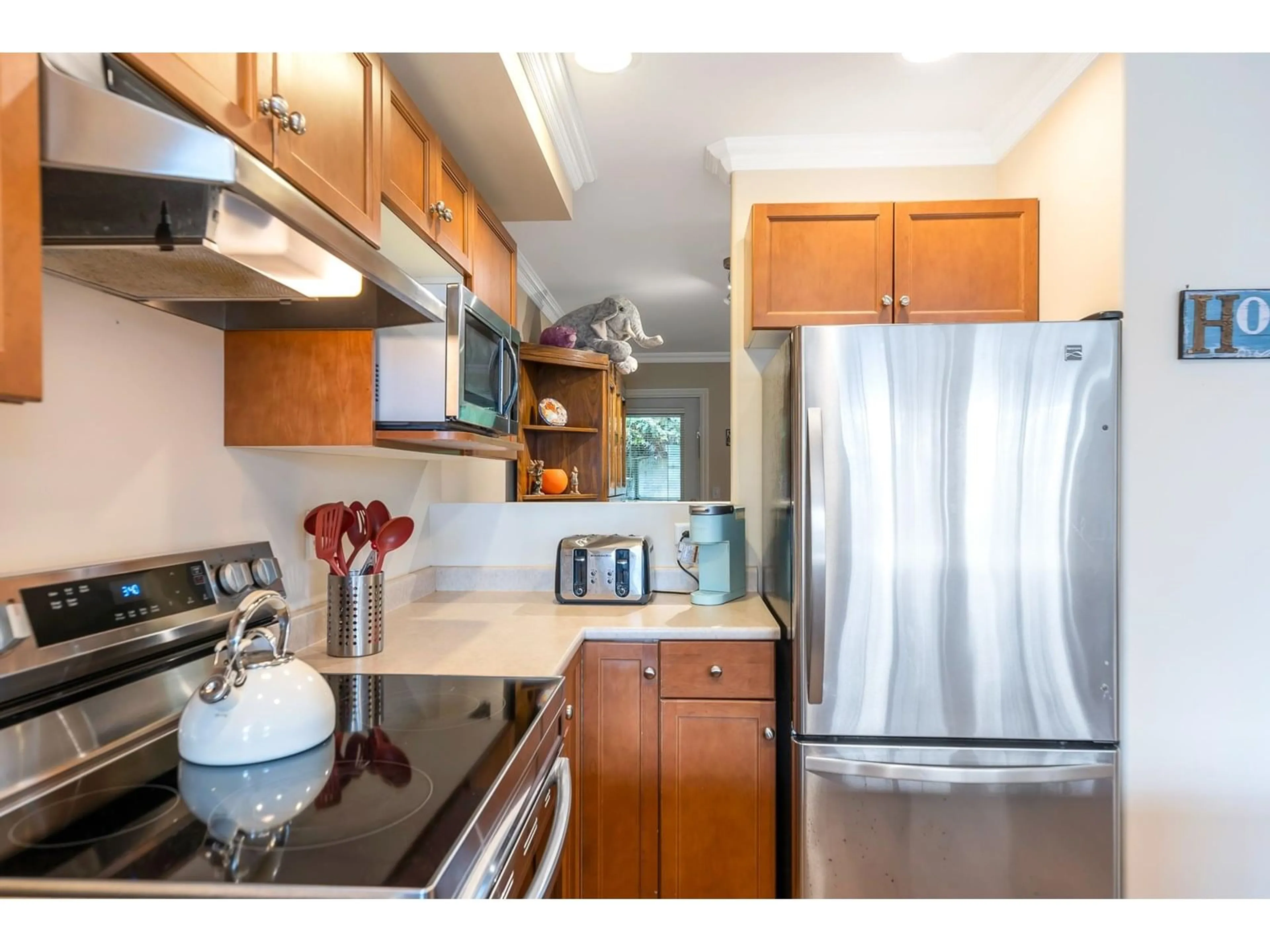 Standard kitchen, unknown for 19 - 46858 RUSSELL ROAD, Chilliwack British Columbia V2R5T3