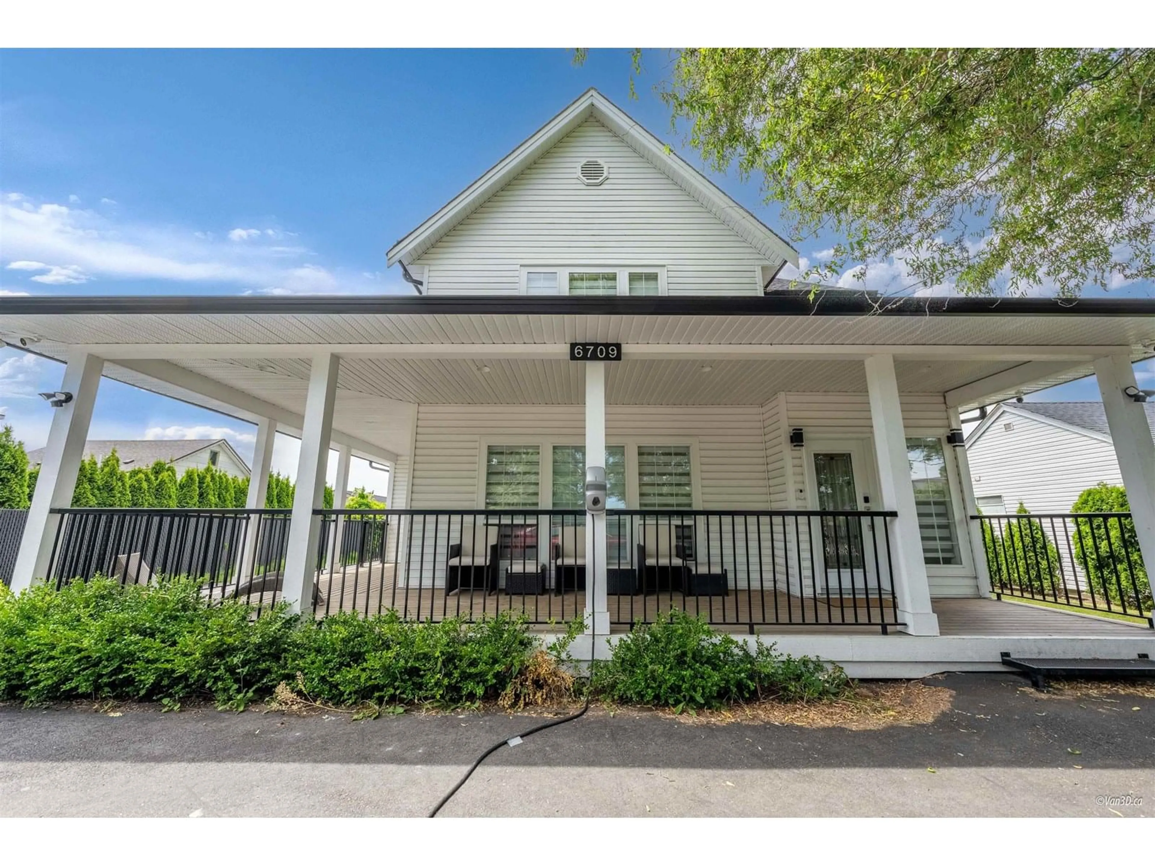 Home with vinyl exterior material, street for 6709 216, Langley British Columbia V2Y0W9