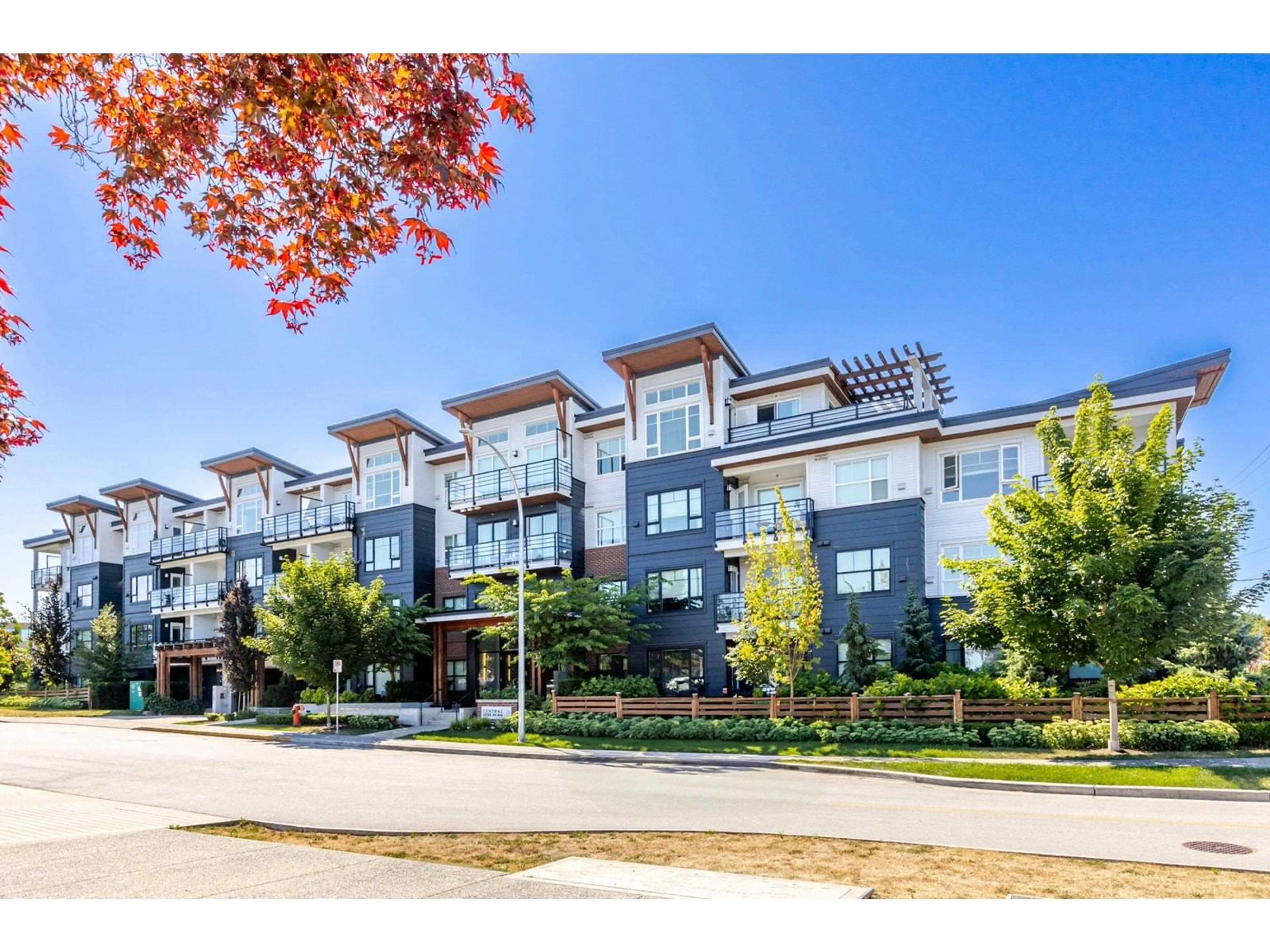 Unknown for 212 - 22136 49, Langley British Columbia V3A0M8