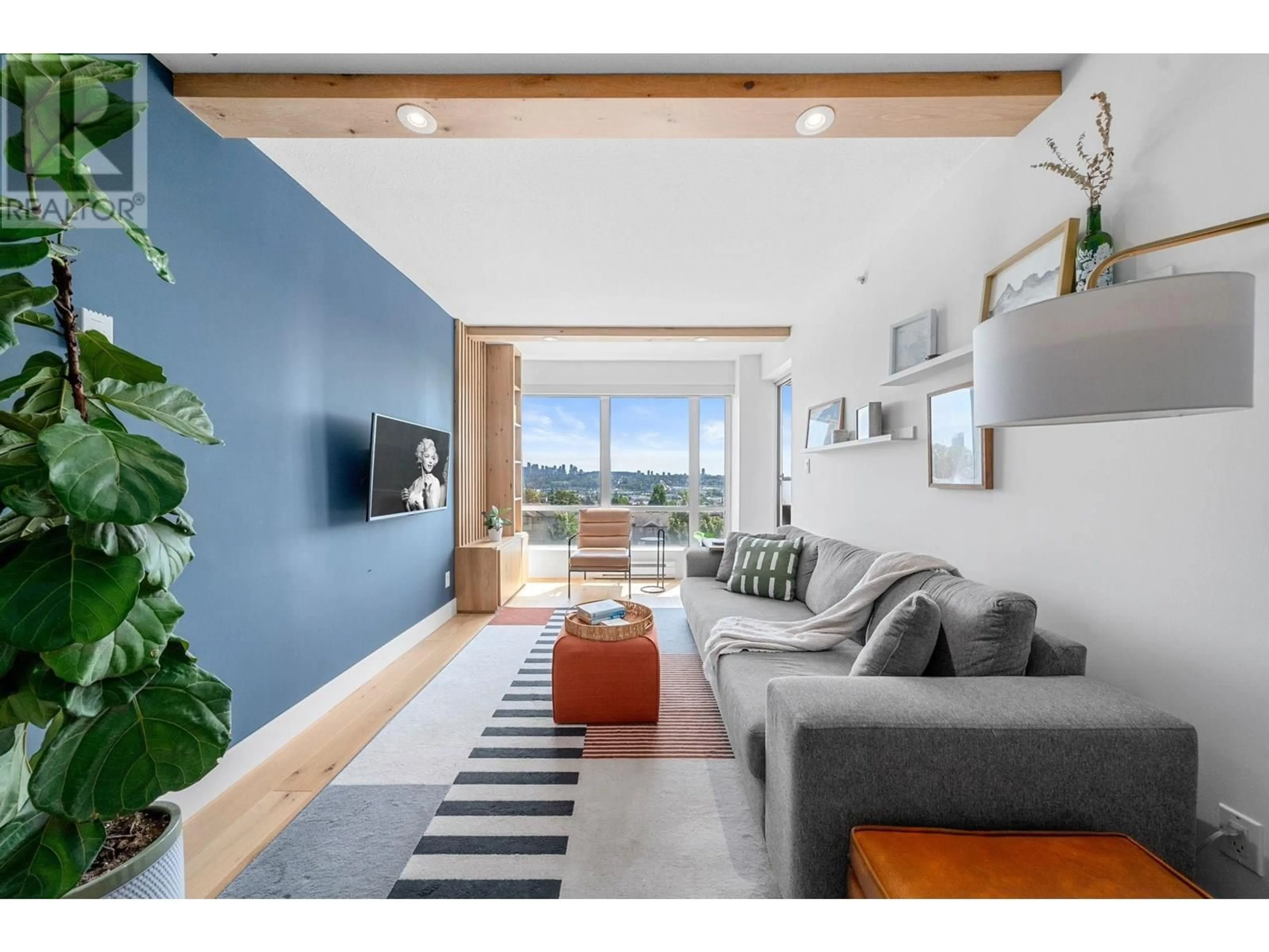 Living room with furniture, unknown for 404 - 3811 HASTINGS STREET, Burnaby British Columbia V5C6V2
