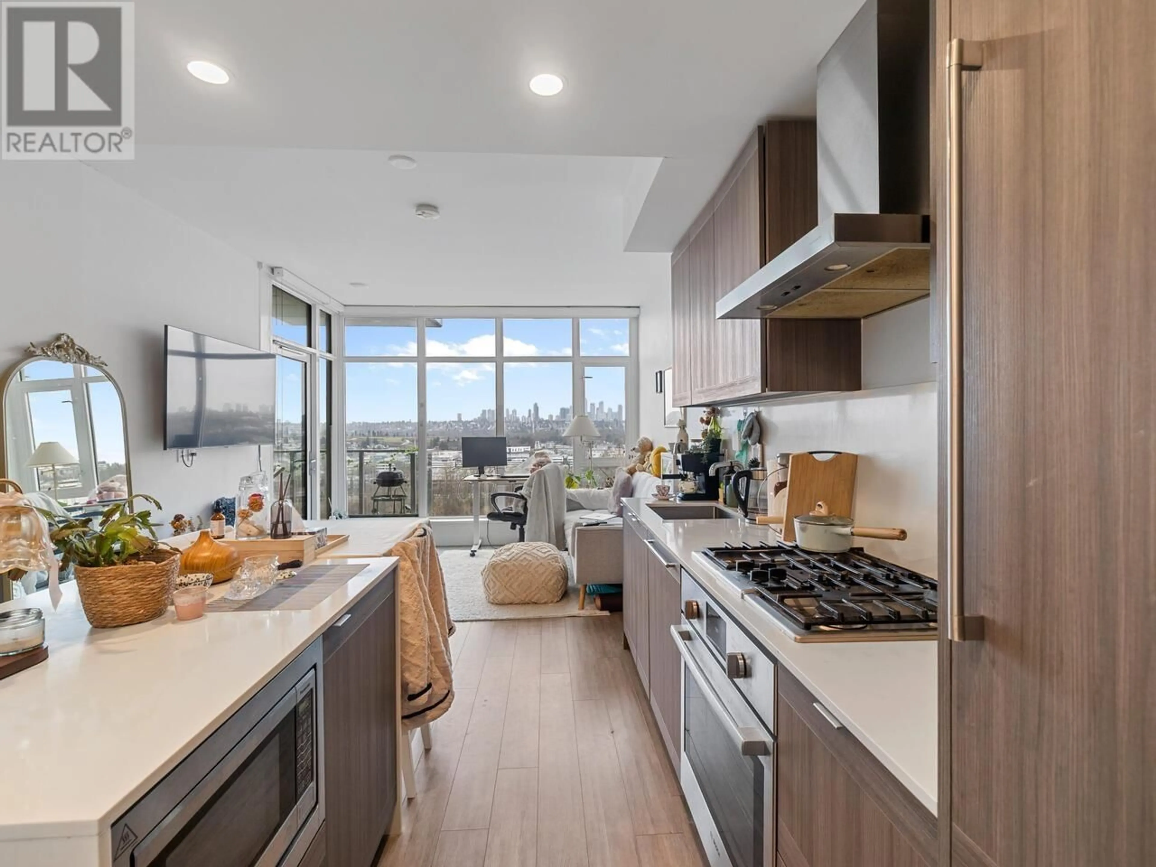 Open concept kitchen, unknown for 2409 - 2351 BETA AVENUE, Burnaby British Columbia V5C0M2