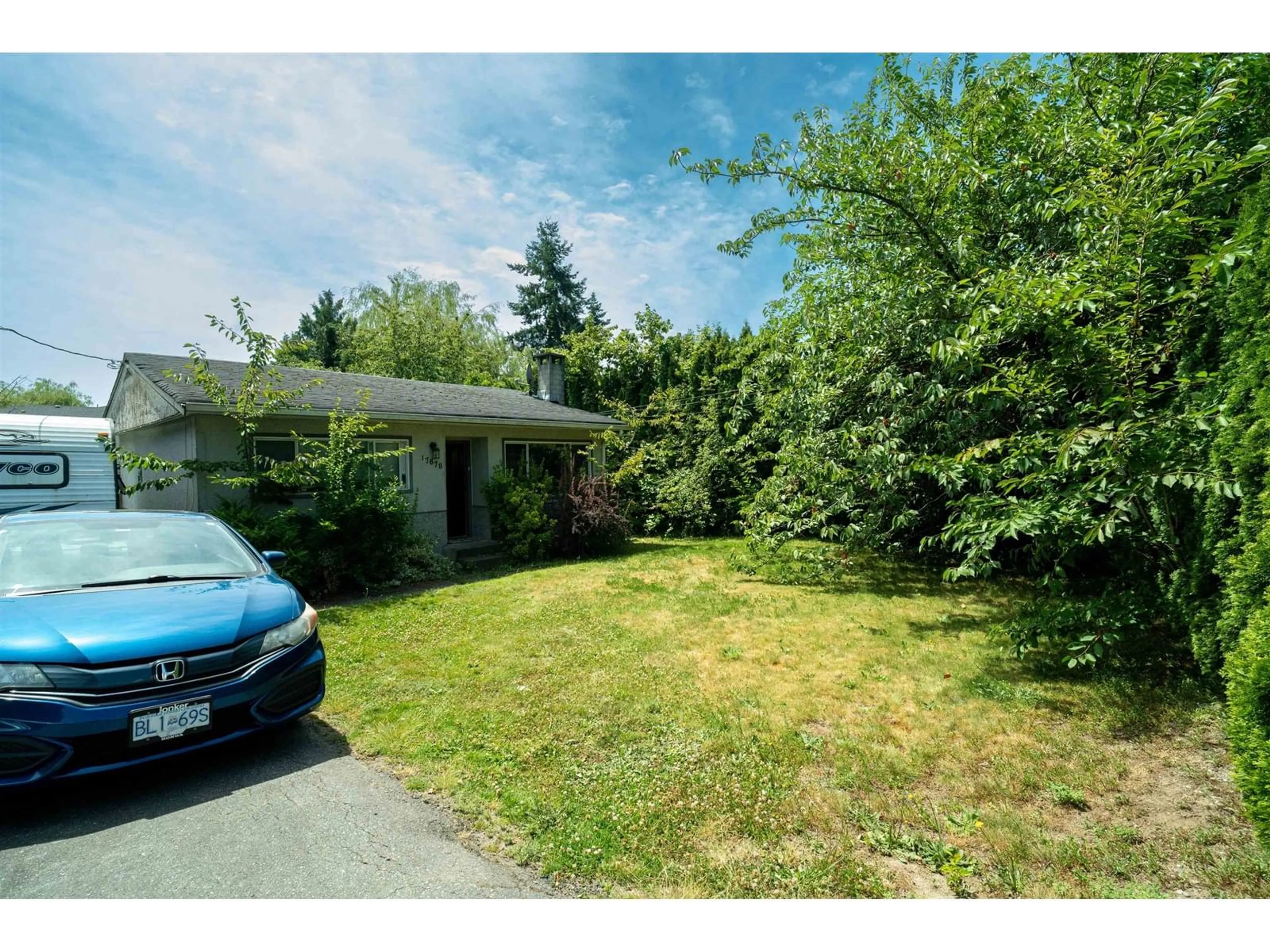 A pic from outside/outdoor area/front of a property/back of a property/a pic from drone, street for 17878 60, Surrey British Columbia V3S1V4