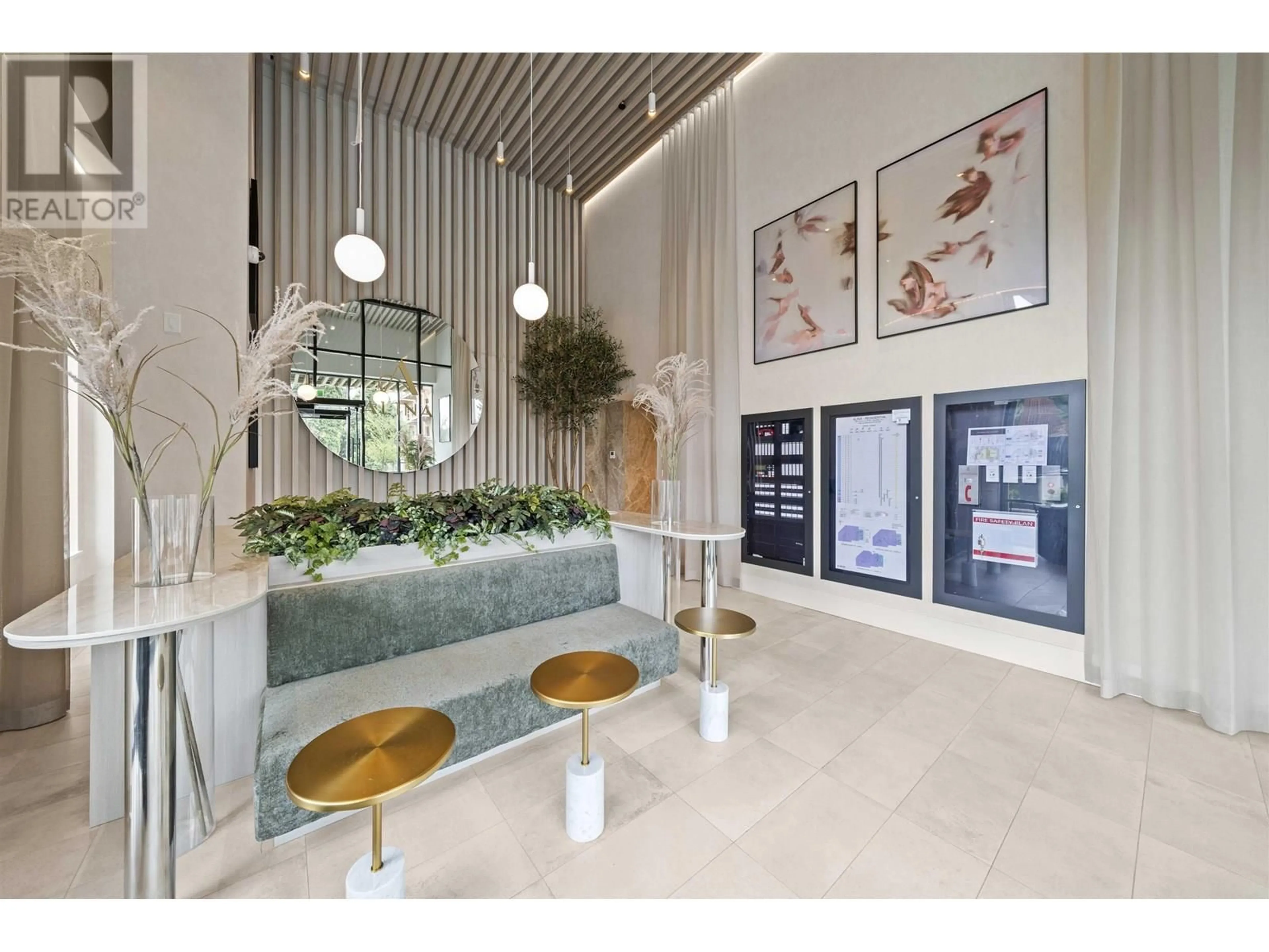 Lobby for 906 - 626 CLAREMONT STREET, Coquitlam British Columbia V3J3T4