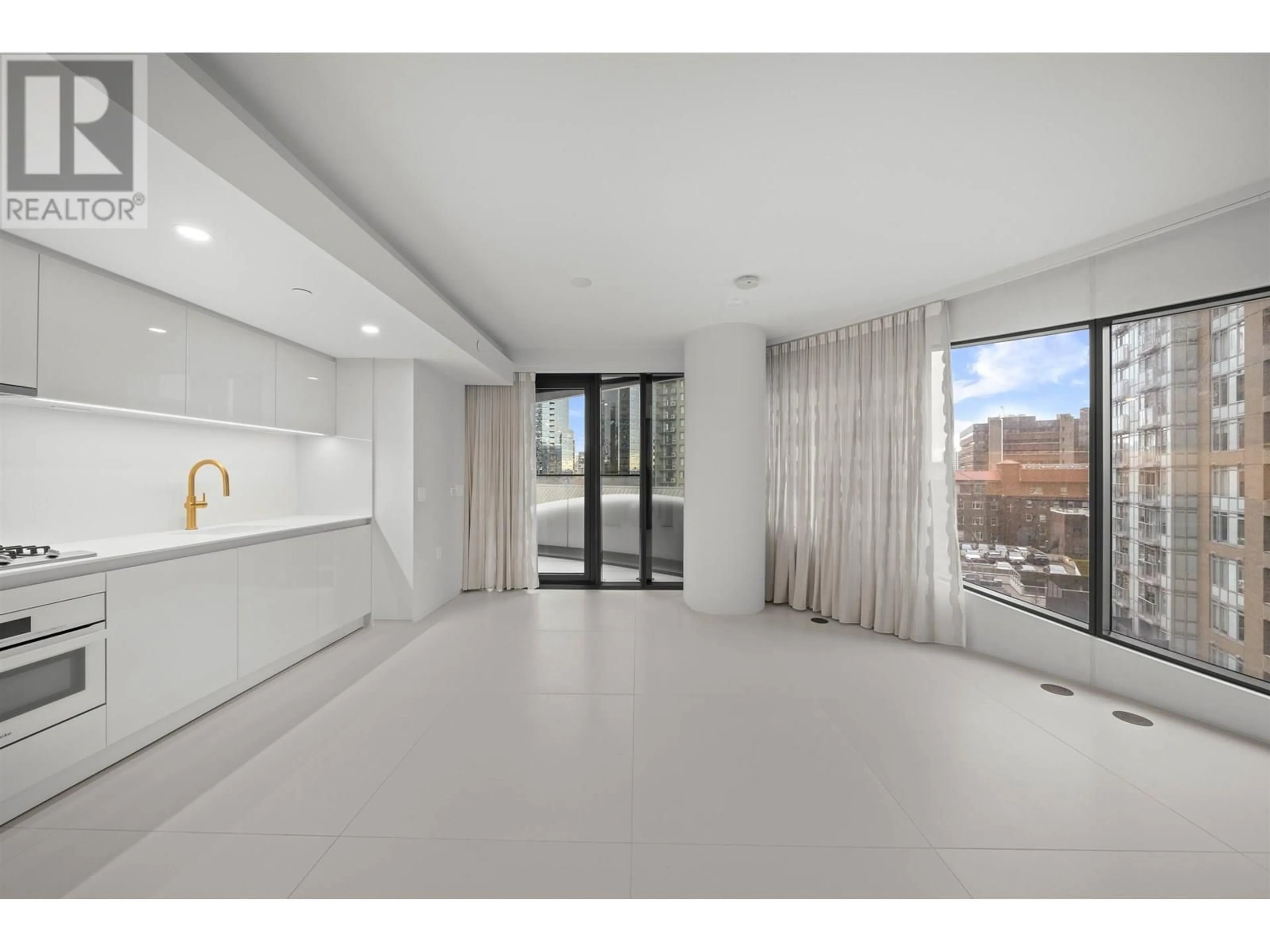 A pic of a room for 702 - 1033 NELSON STREET, Vancouver British Columbia V6E0E5