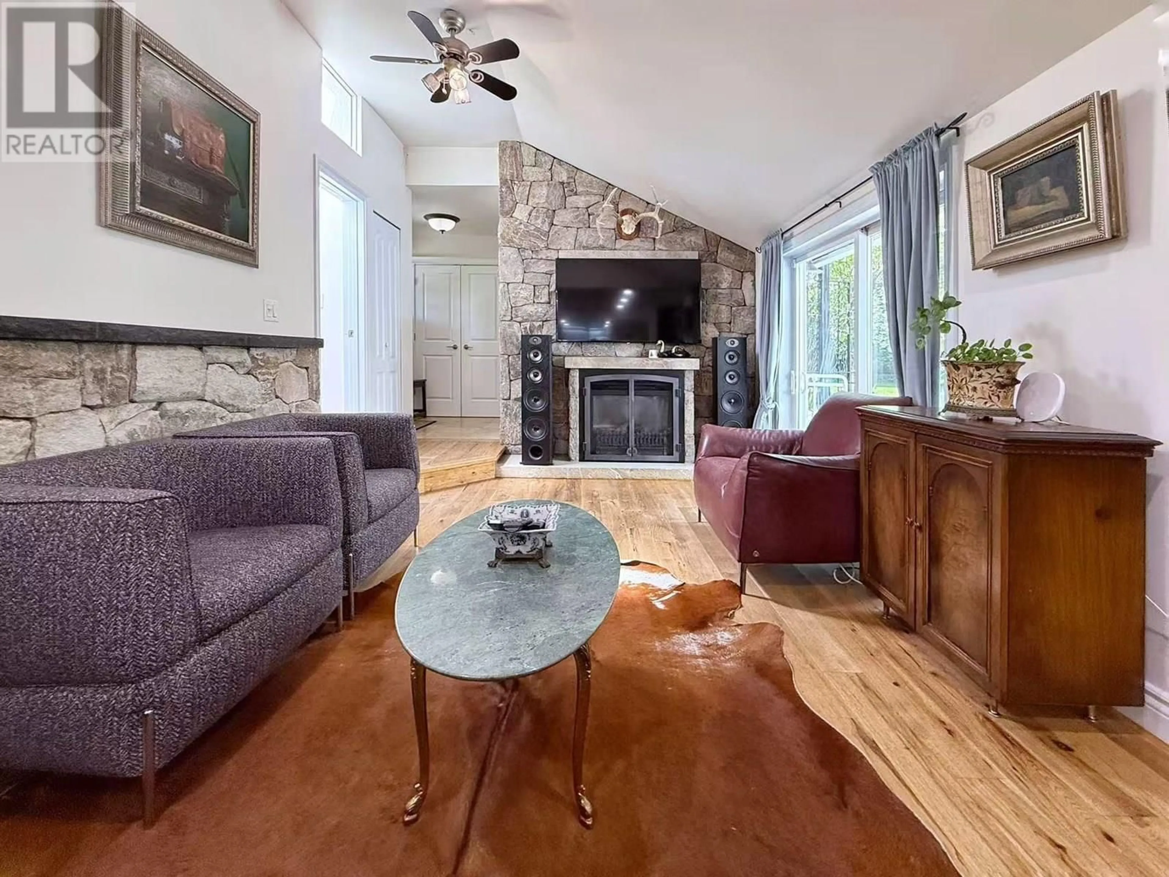 Living room with furniture, unknown for 12239 SKILLEN STREET, Maple Ridge British Columbia V2X4X4