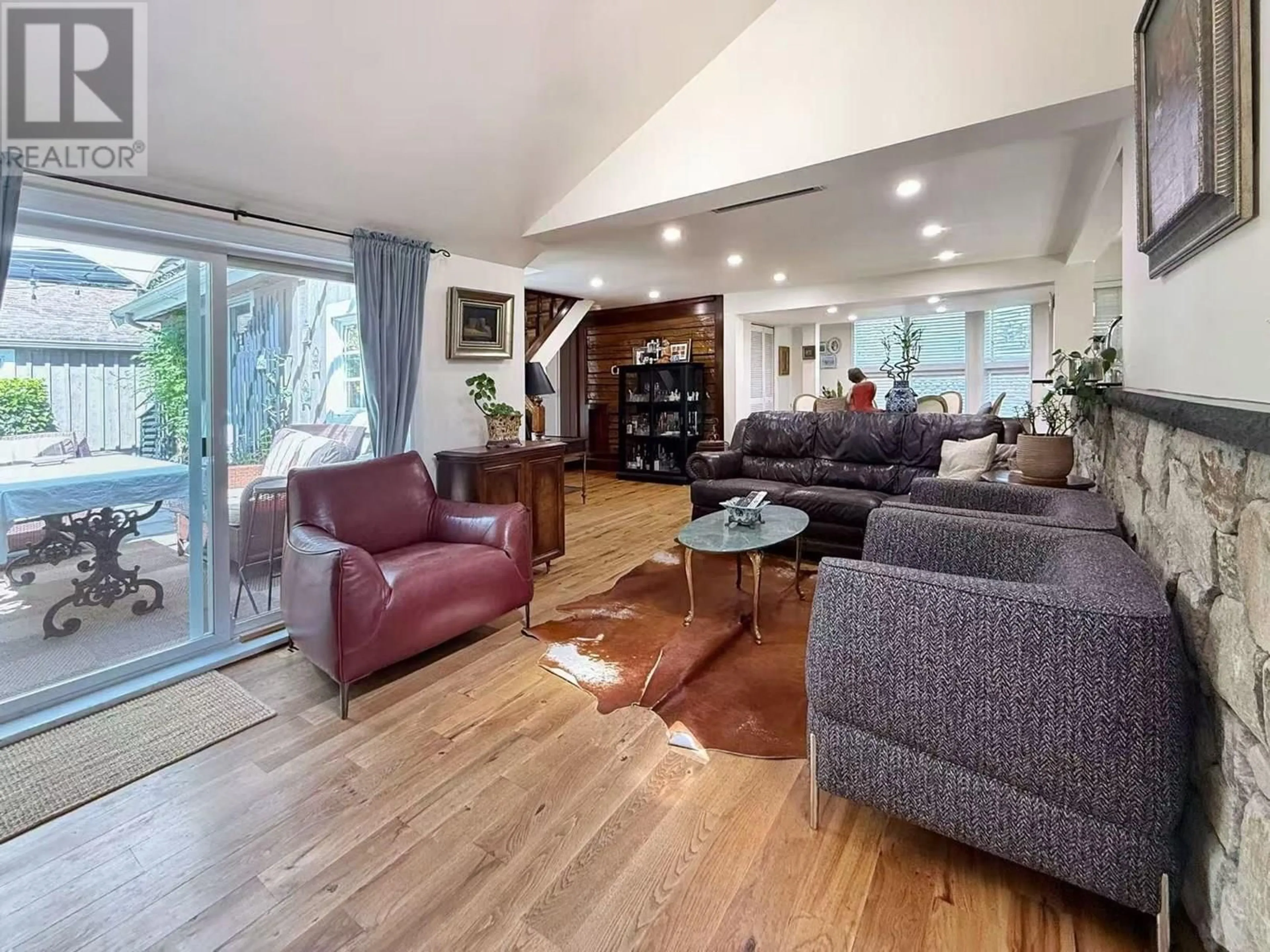 Living room with furniture, unknown for 12239 SKILLEN STREET, Maple Ridge British Columbia V2X4X4