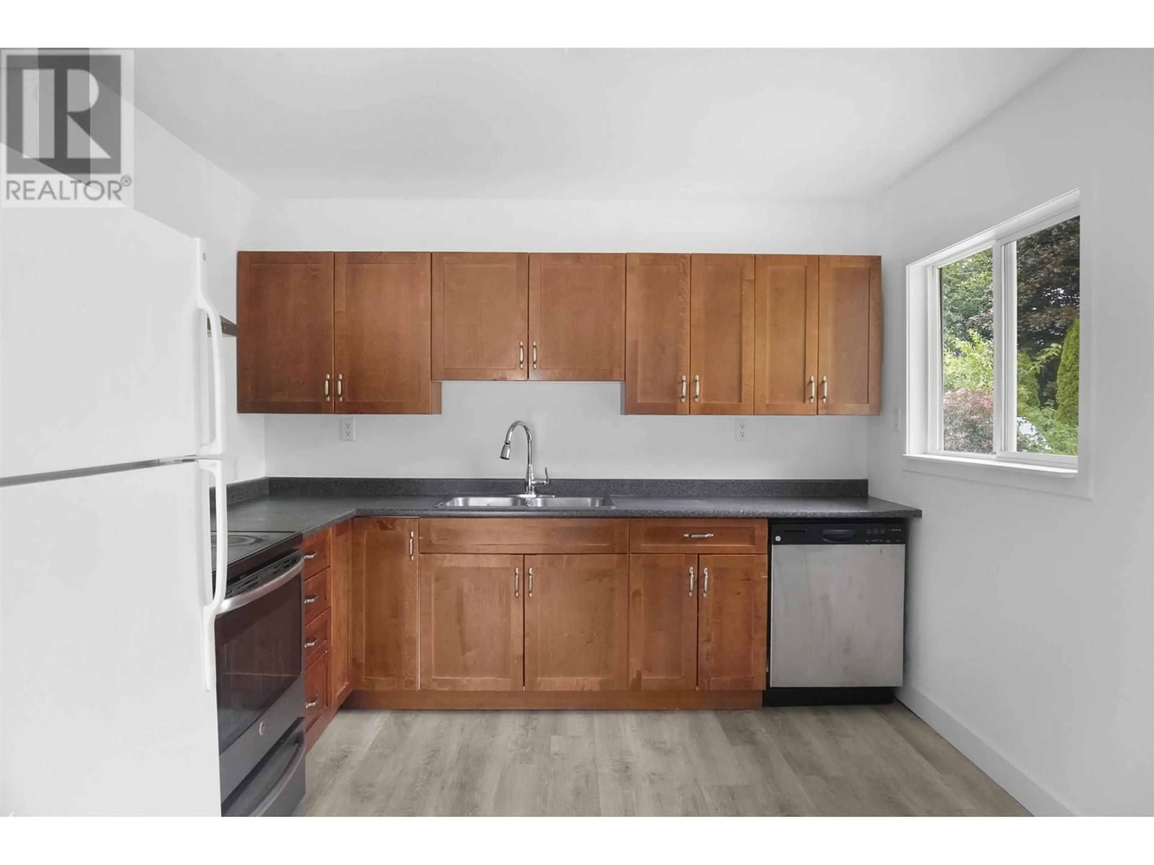 Standard kitchen, unknown for 78 LILLOOET CRESCENT, Kitimat British Columbia V8C1Z8