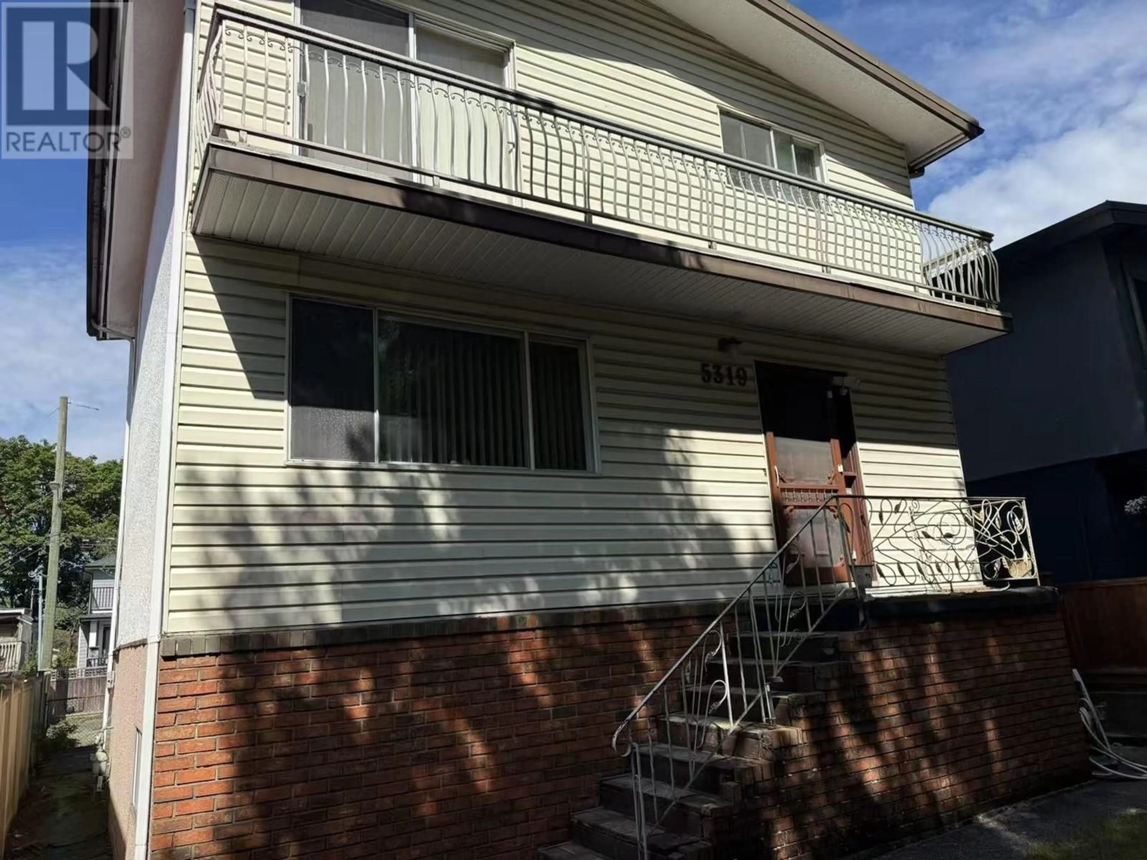 Home with vinyl exterior material, street for 5319 SOMERVILLE STREET, Vancouver British Columbia V5W3H3