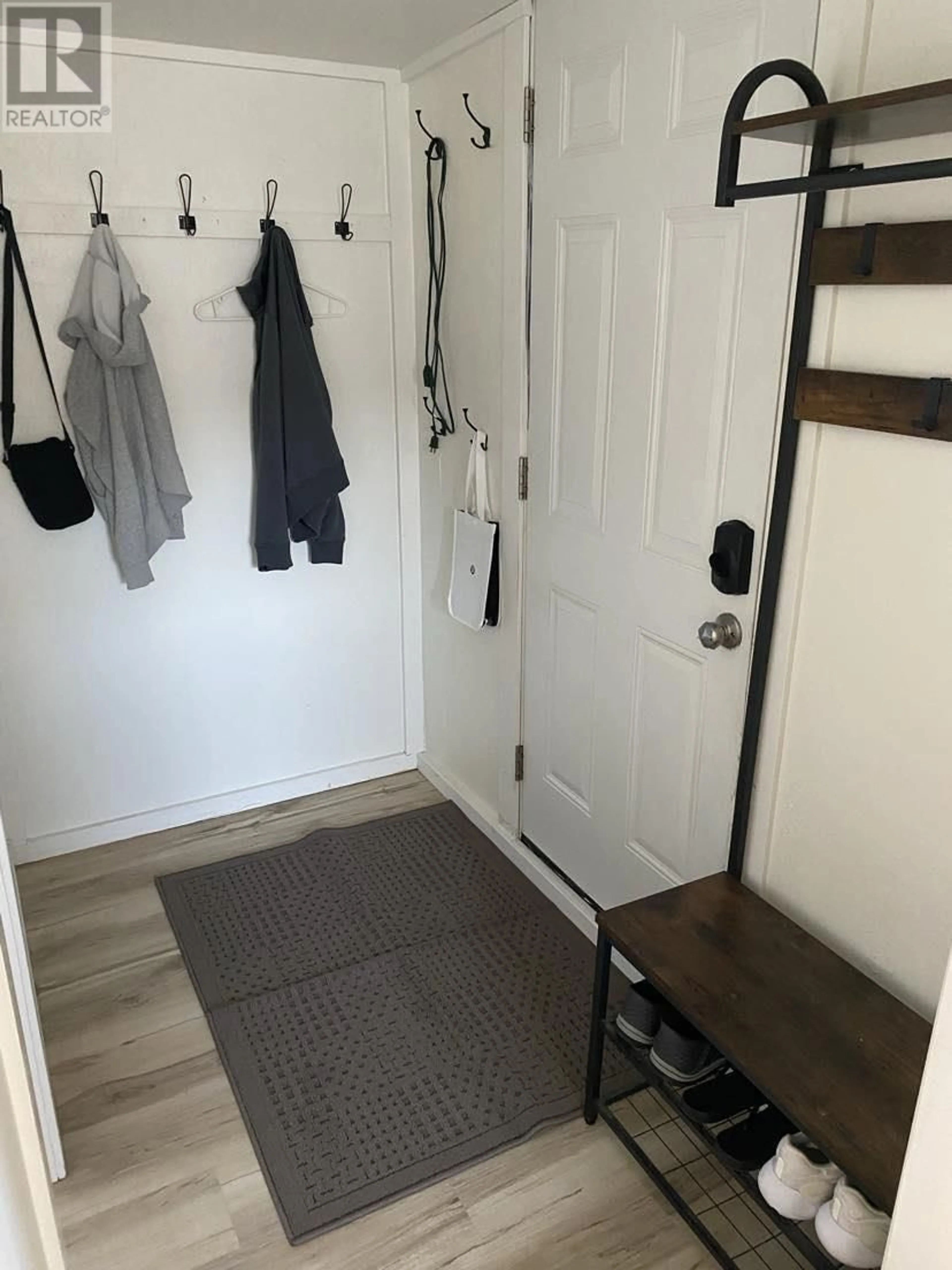 Indoor entryway for 109 - 3730 LANSDOWNE ROAD, Prince George British Columbia V2N2S5