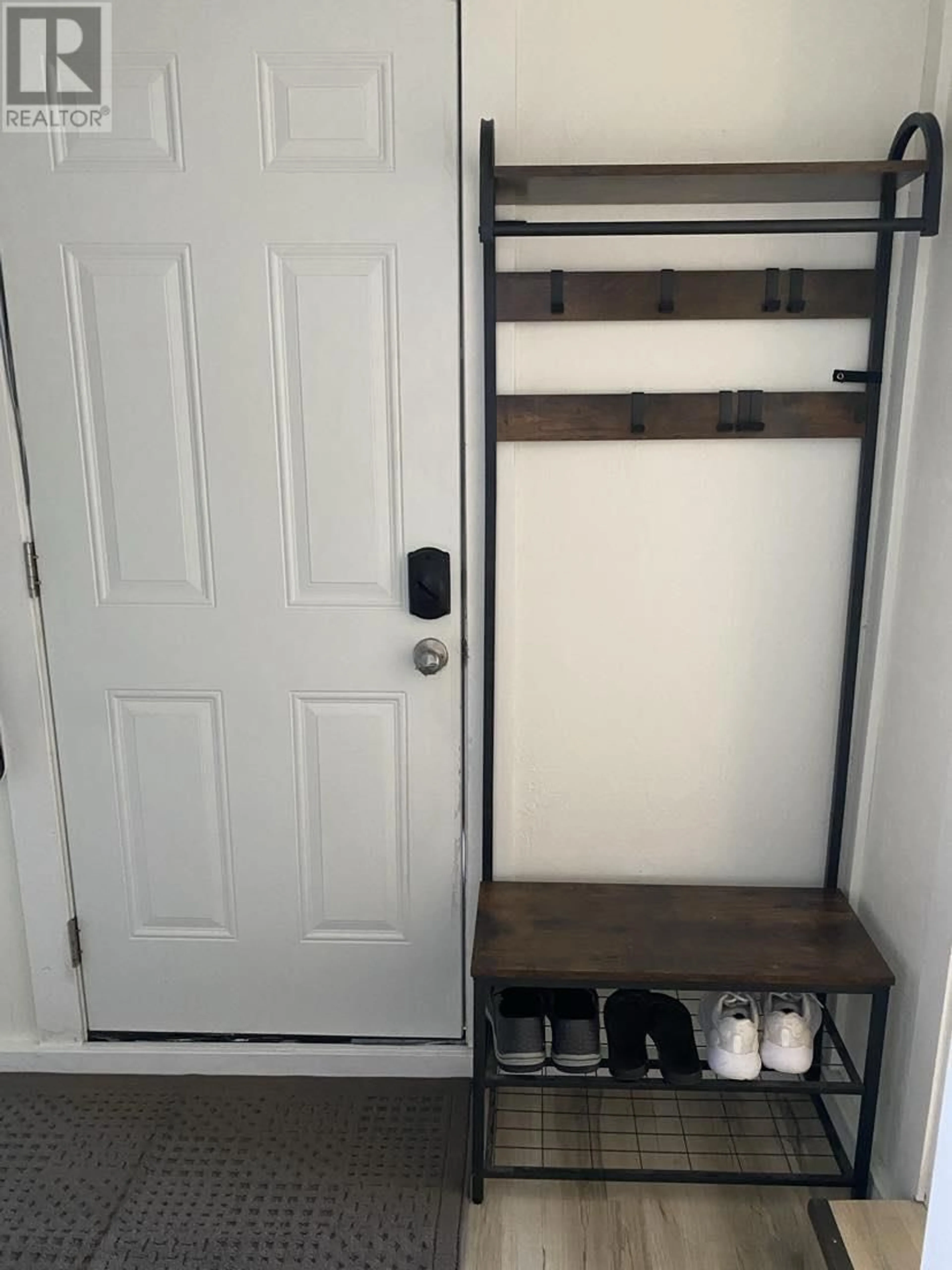 Indoor entryway for 109 - 3730 LANSDOWNE ROAD, Prince George British Columbia V2N2S5