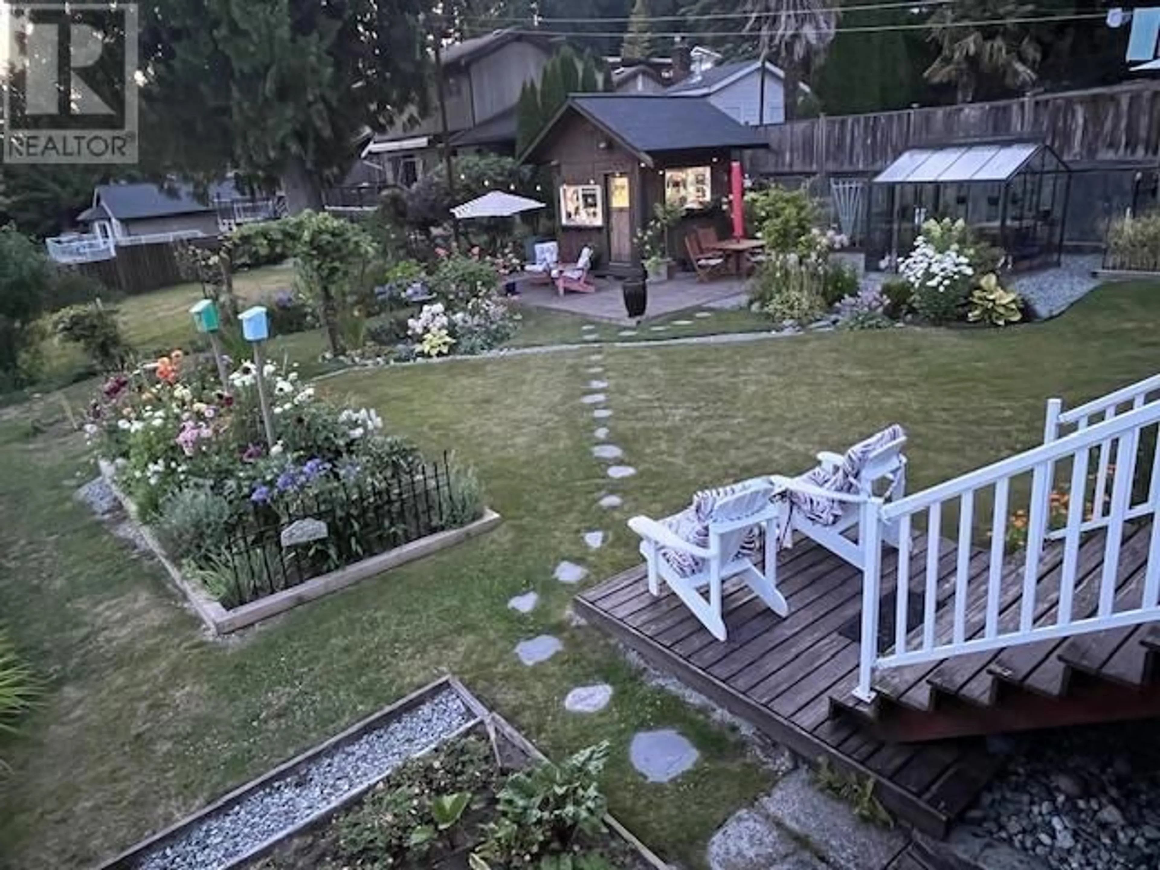 A pic from outside/outdoor area/front of a property/back of a property/a pic from drone, mountain view for 124 JACOBS ROAD, Port Moody British Columbia V3H2Z9