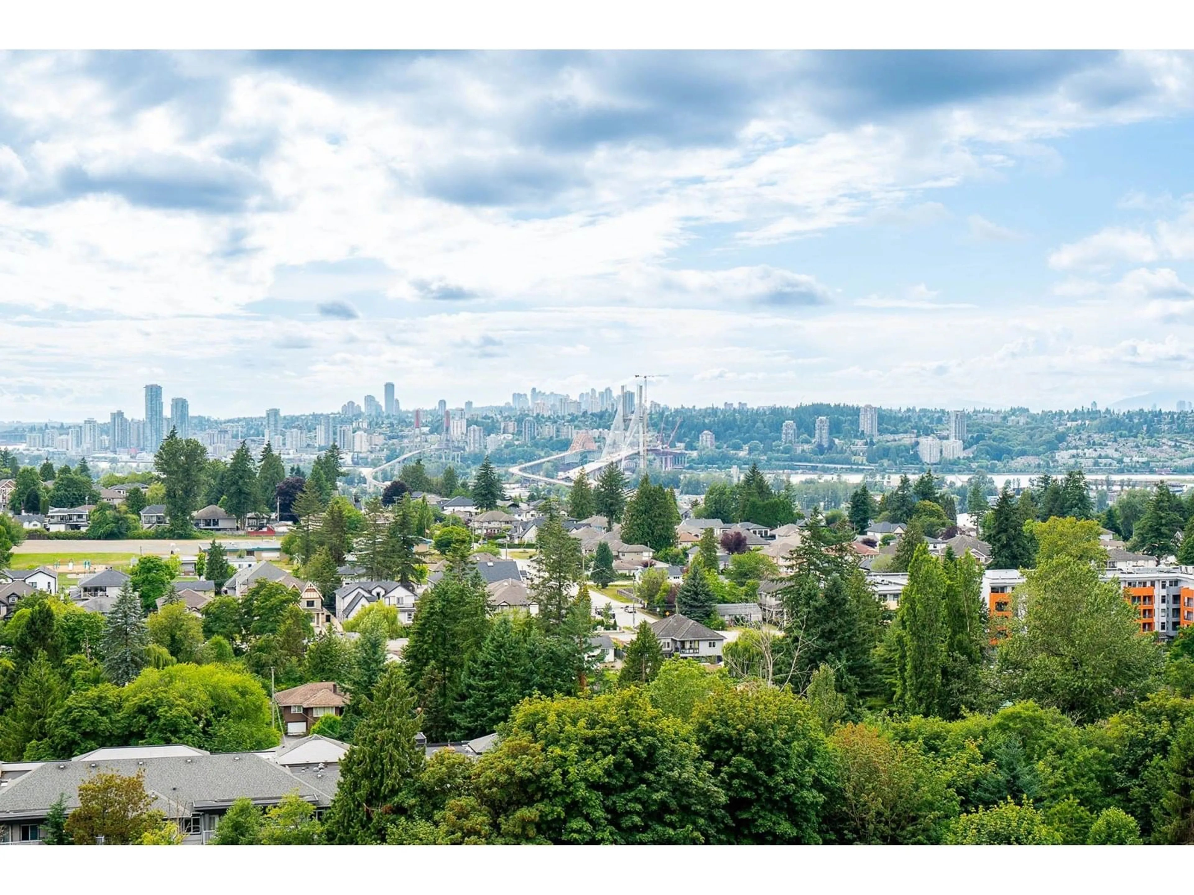 Unknown for 1704 - 10899 UNIVERSITY, Surrey British Columbia V3T5V2