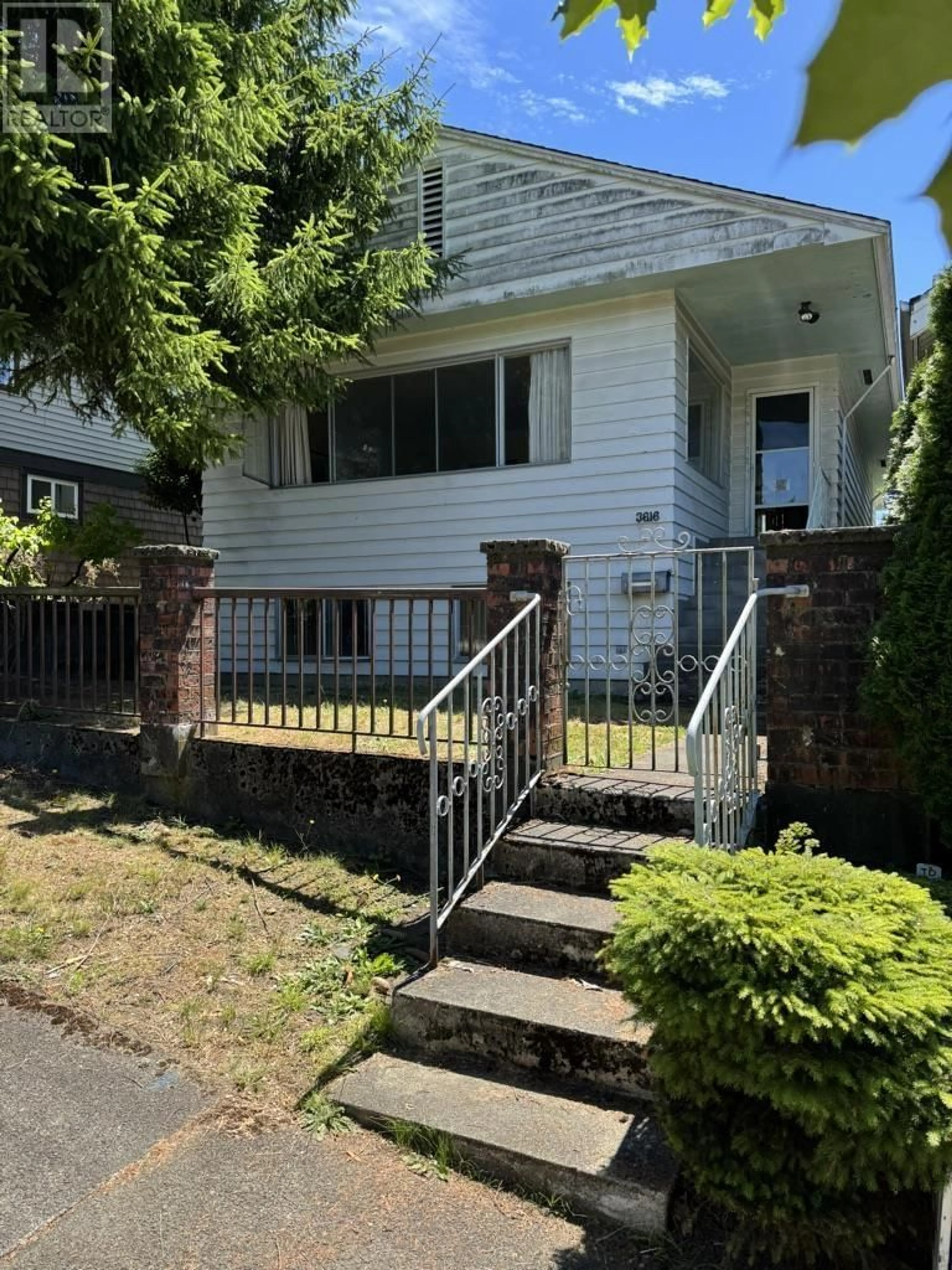 Home with vinyl exterior material, street for 3616 OXFORD STREET, Vancouver British Columbia V5K1P3