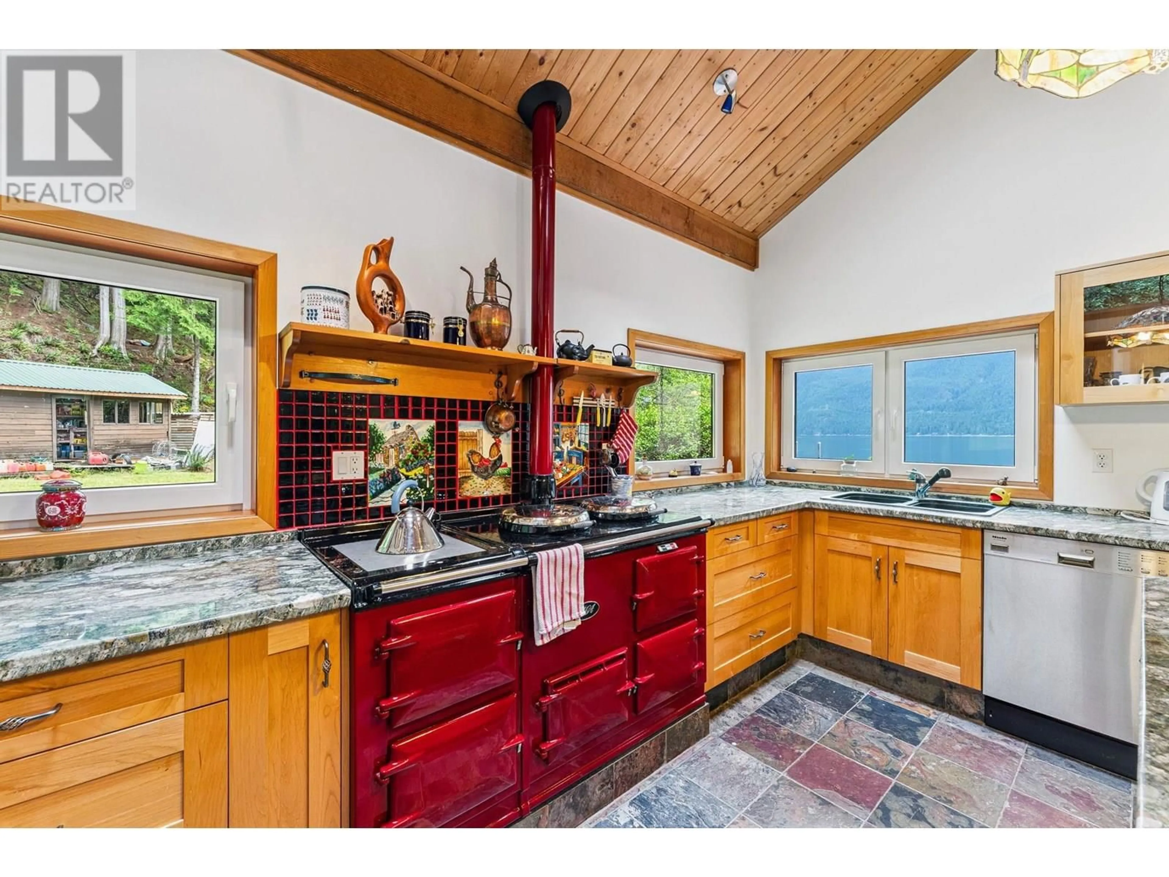 Open concept kitchen, ceramic/tile floor for 12&13 COLDWELL BEACH, North Vancouver British Columbia V0V0V0