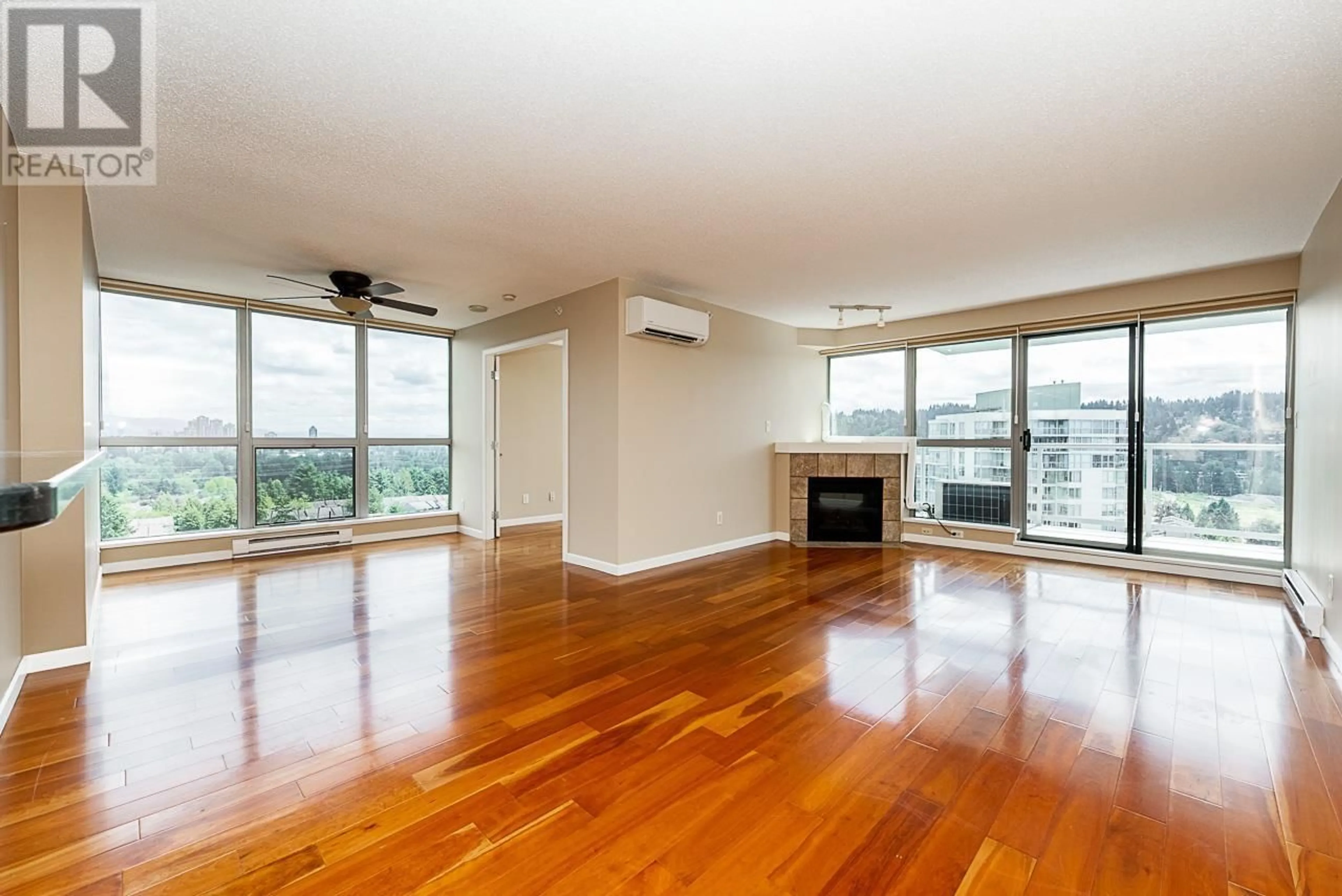 A pic of a room for 2202 - 290 NEWPORT DRIVE, Port Moody British Columbia V3H5N2