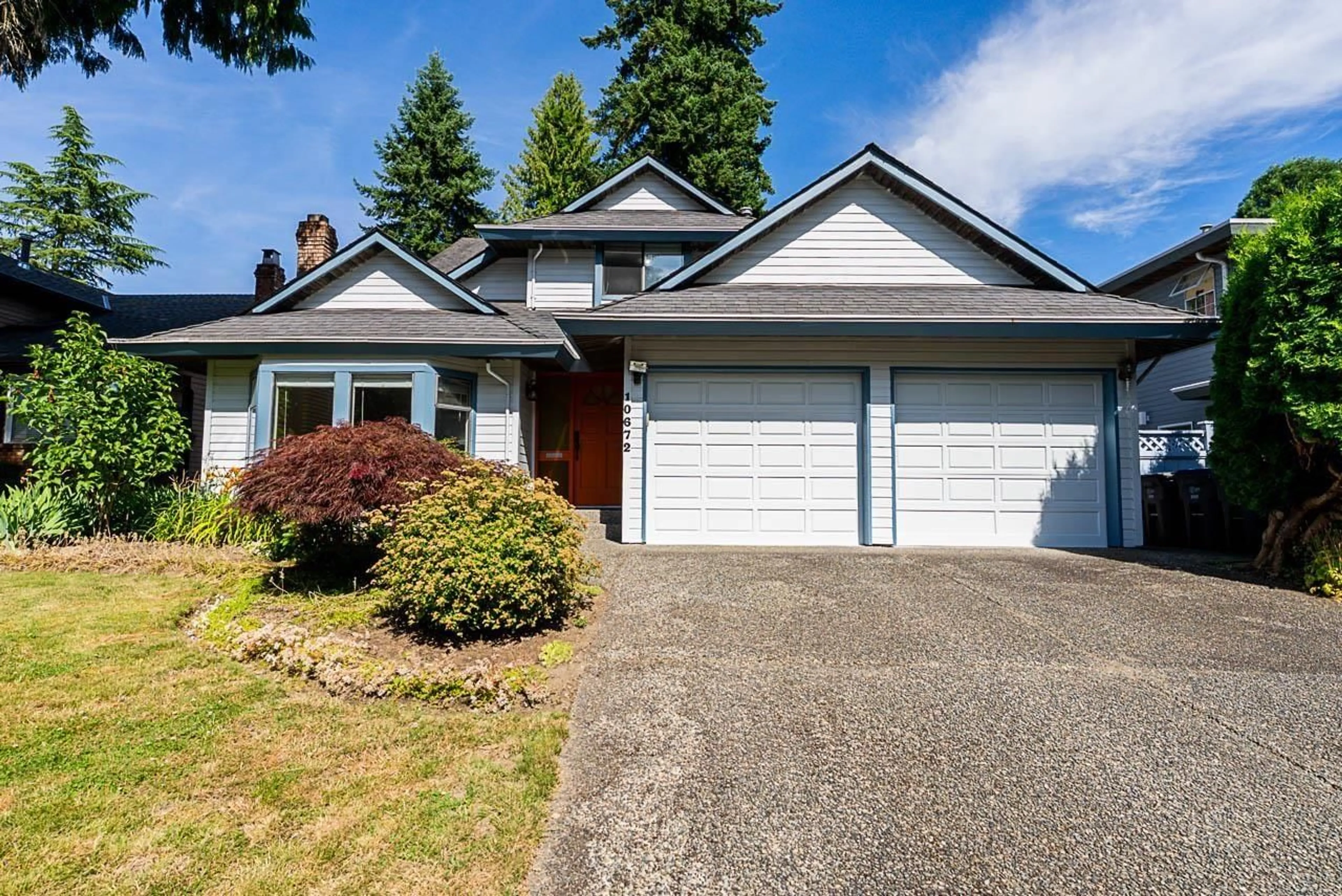 Home with vinyl exterior material, street for 10672 GLENWOOD, Surrey British Columbia V4N1T6