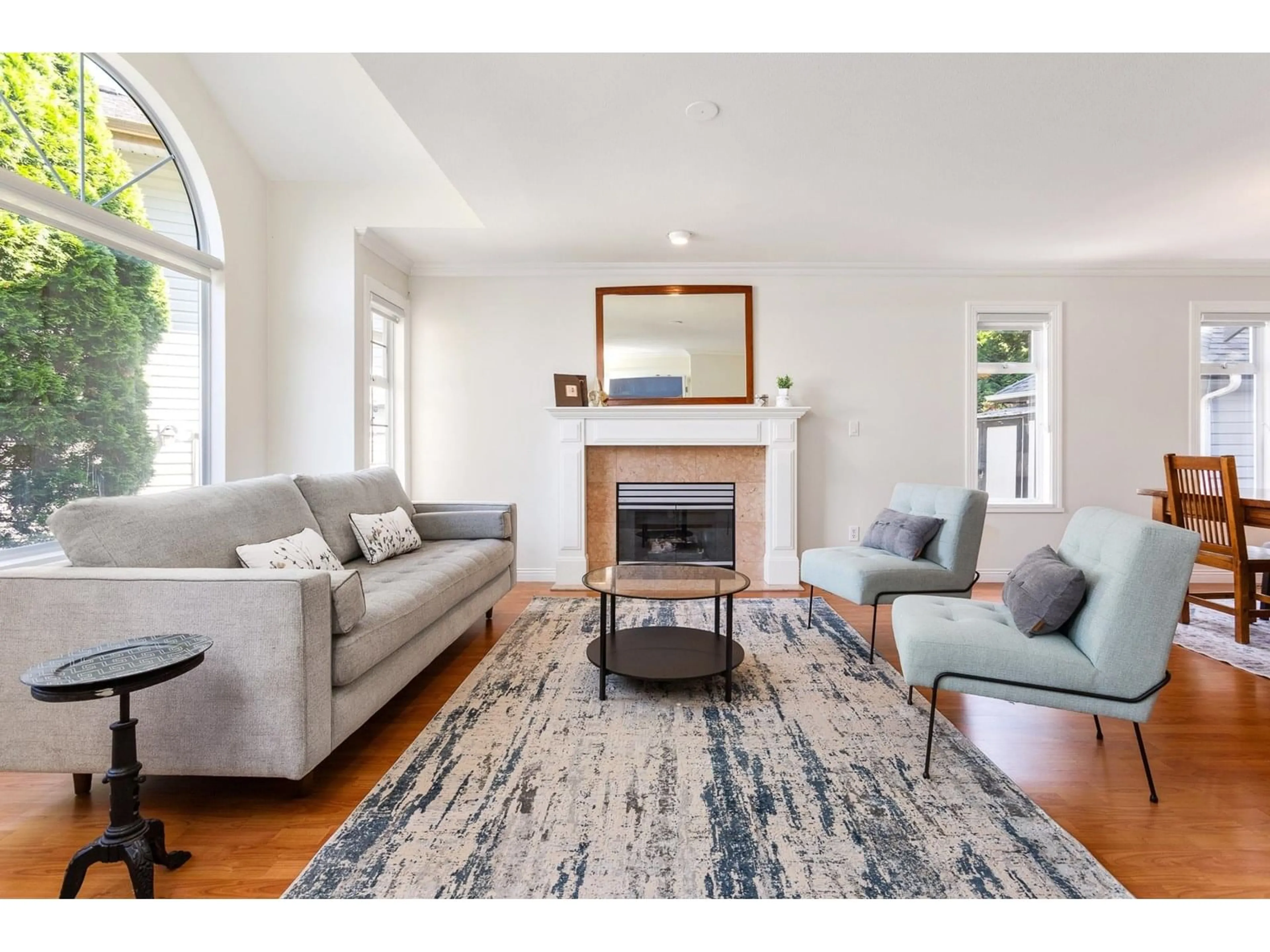 Living room with furniture, unknown for 13716 63B, Surrey British Columbia V3X3J7