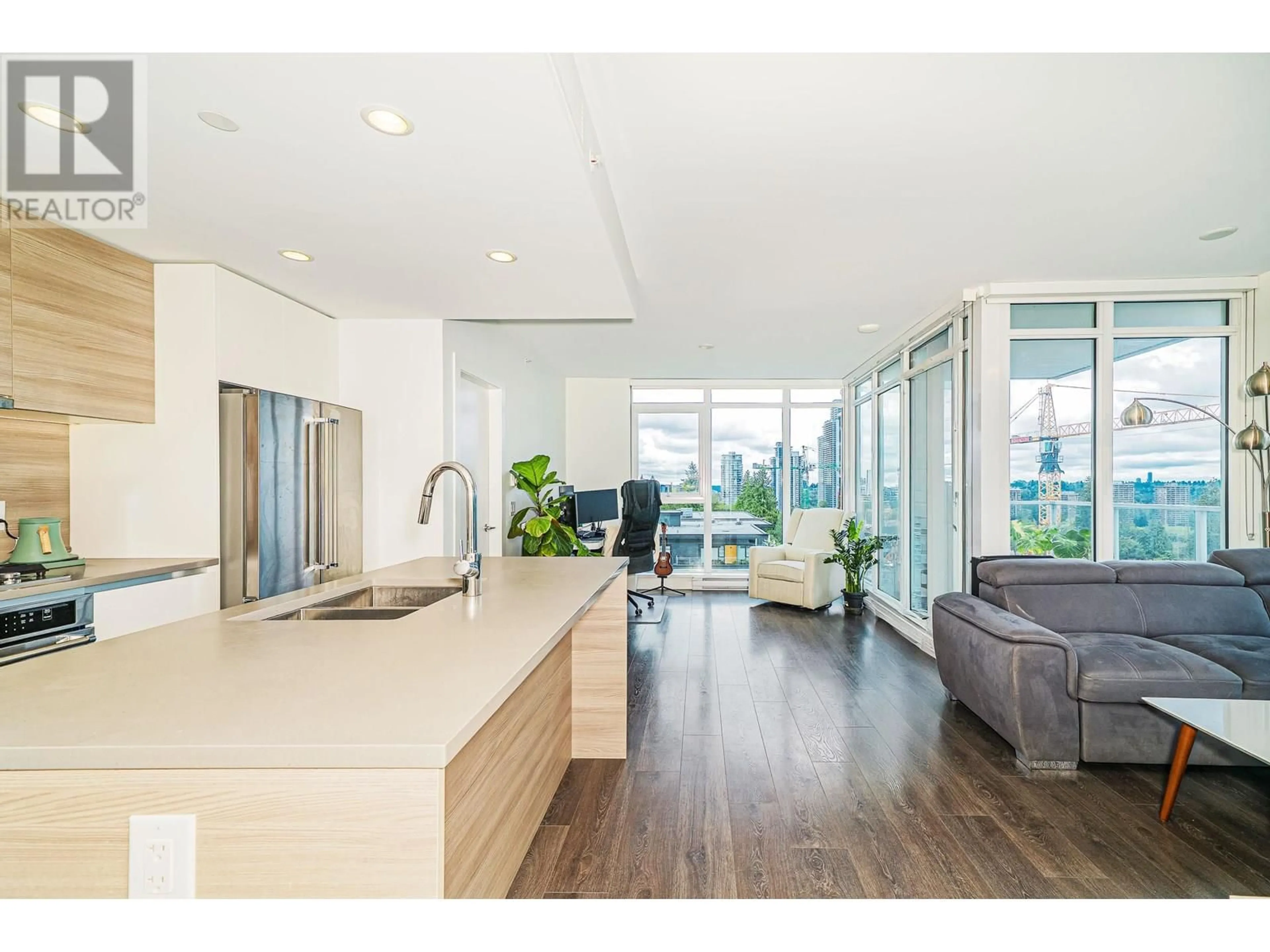 Open concept kitchen, unknown for 607 - 657 WHITING WAY, Coquitlam British Columbia V3J0J6