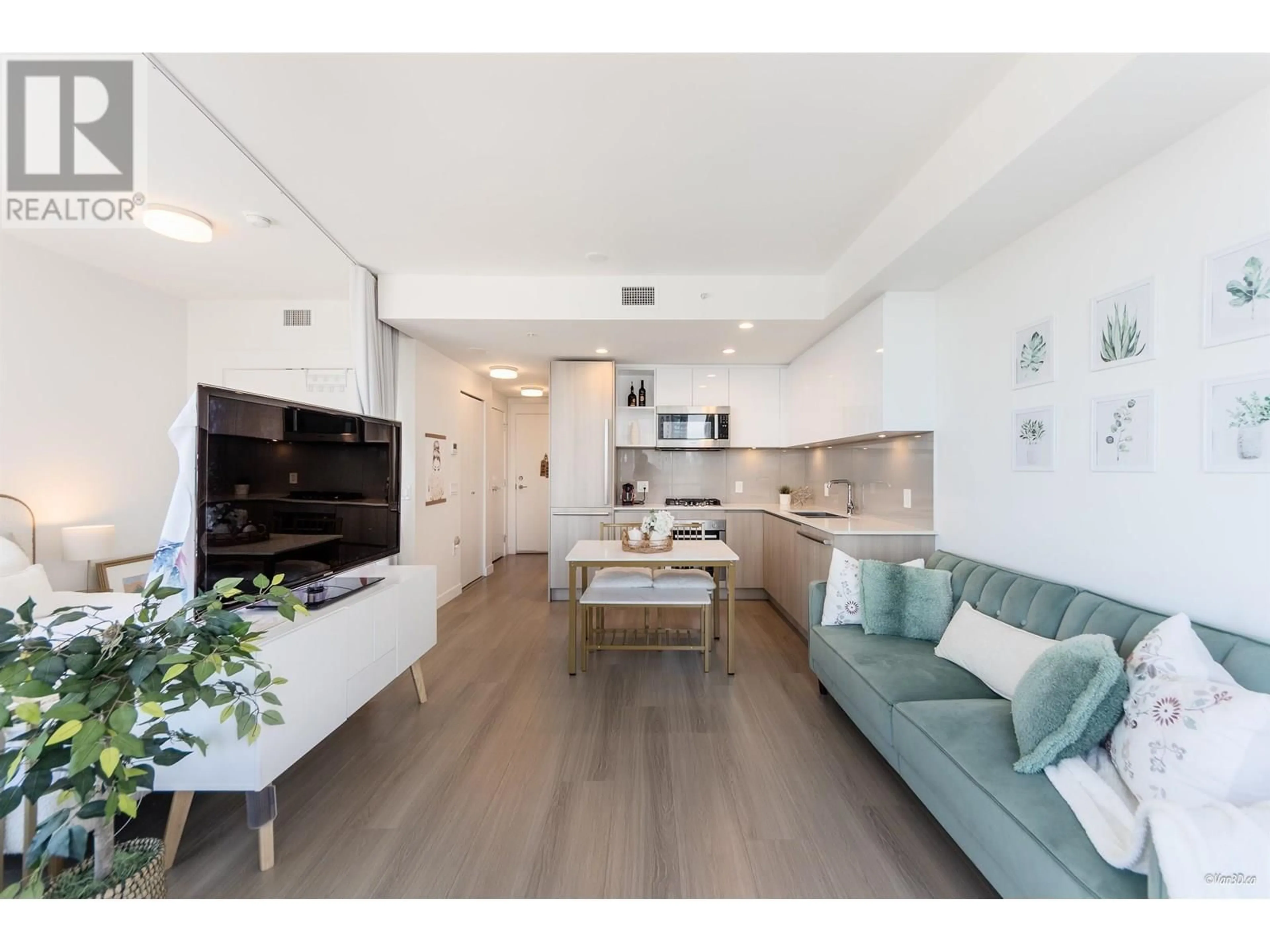 Living room with furniture, unknown for 807 - 618 CARNARVON STREET, New Westminster British Columbia V3M0N9