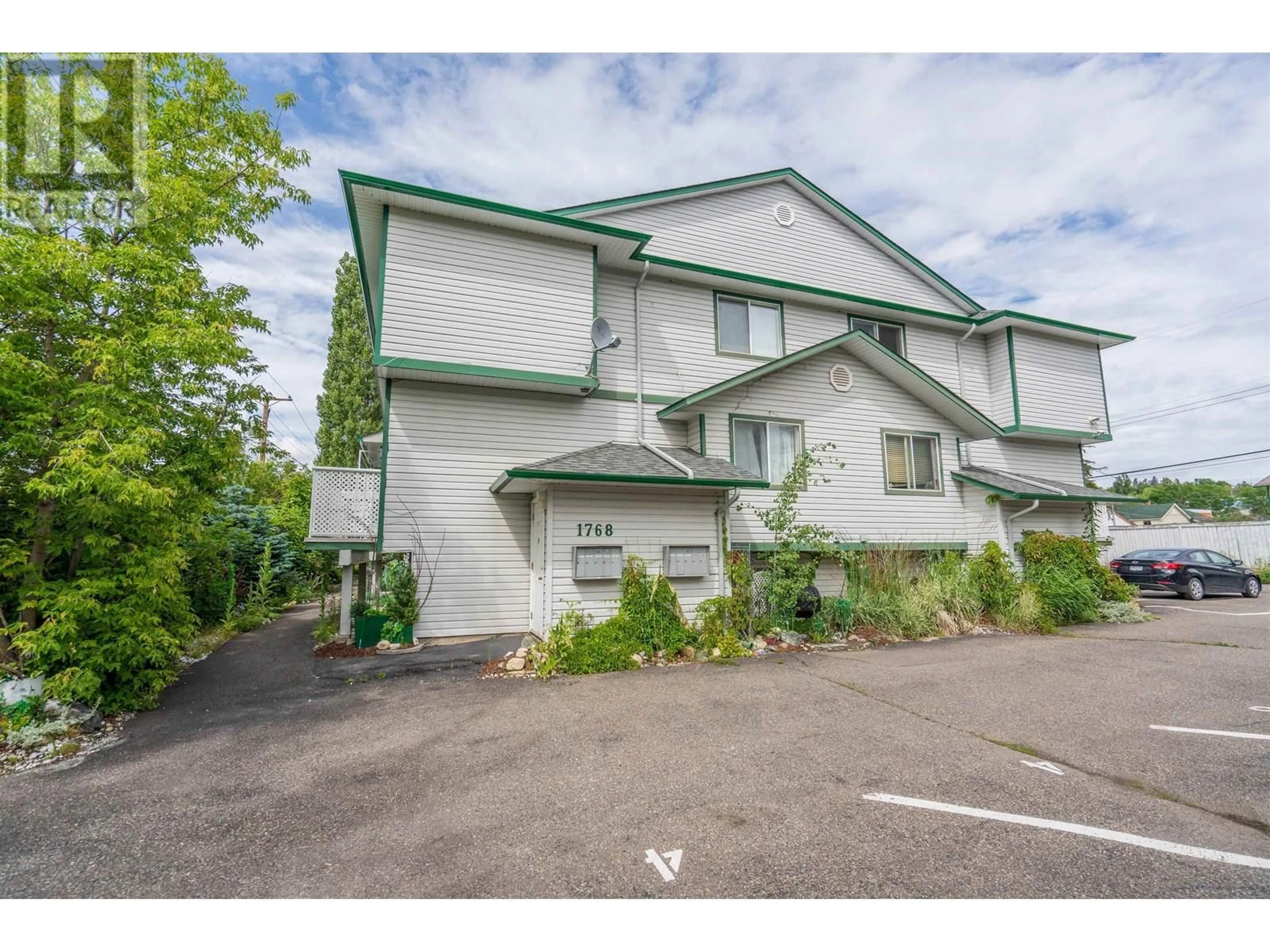 A pic from outside/outdoor area/front of a property/back of a property/a pic from drone, street for 106 - 1768 SPRUCE STREET, Prince George British Columbia V2L2R4