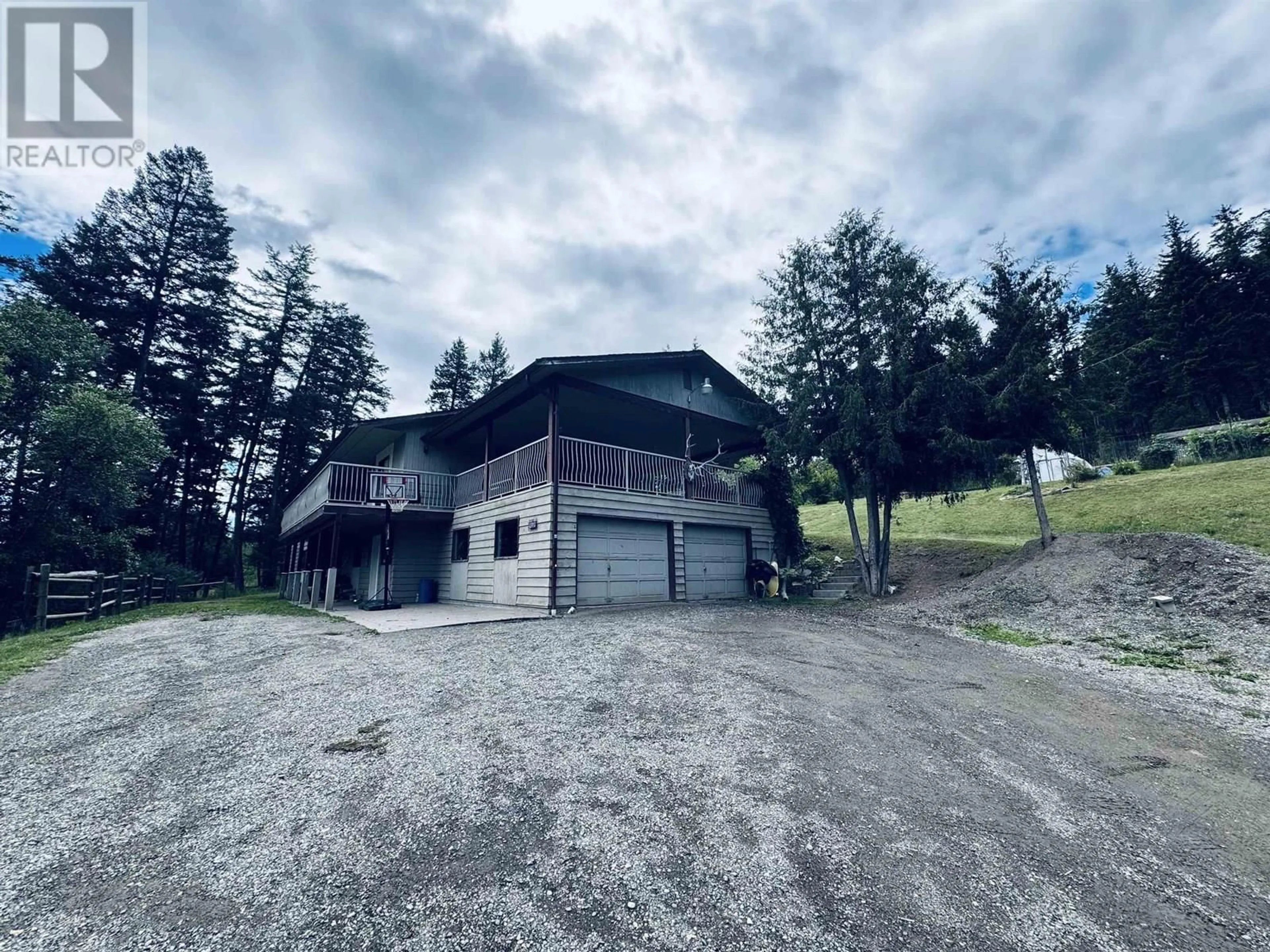 A pic from outside/outdoor area/front of a property/back of a property/a pic from drone, building for 759 WINGER ROAD, Williams Lake British Columbia V2G5J9