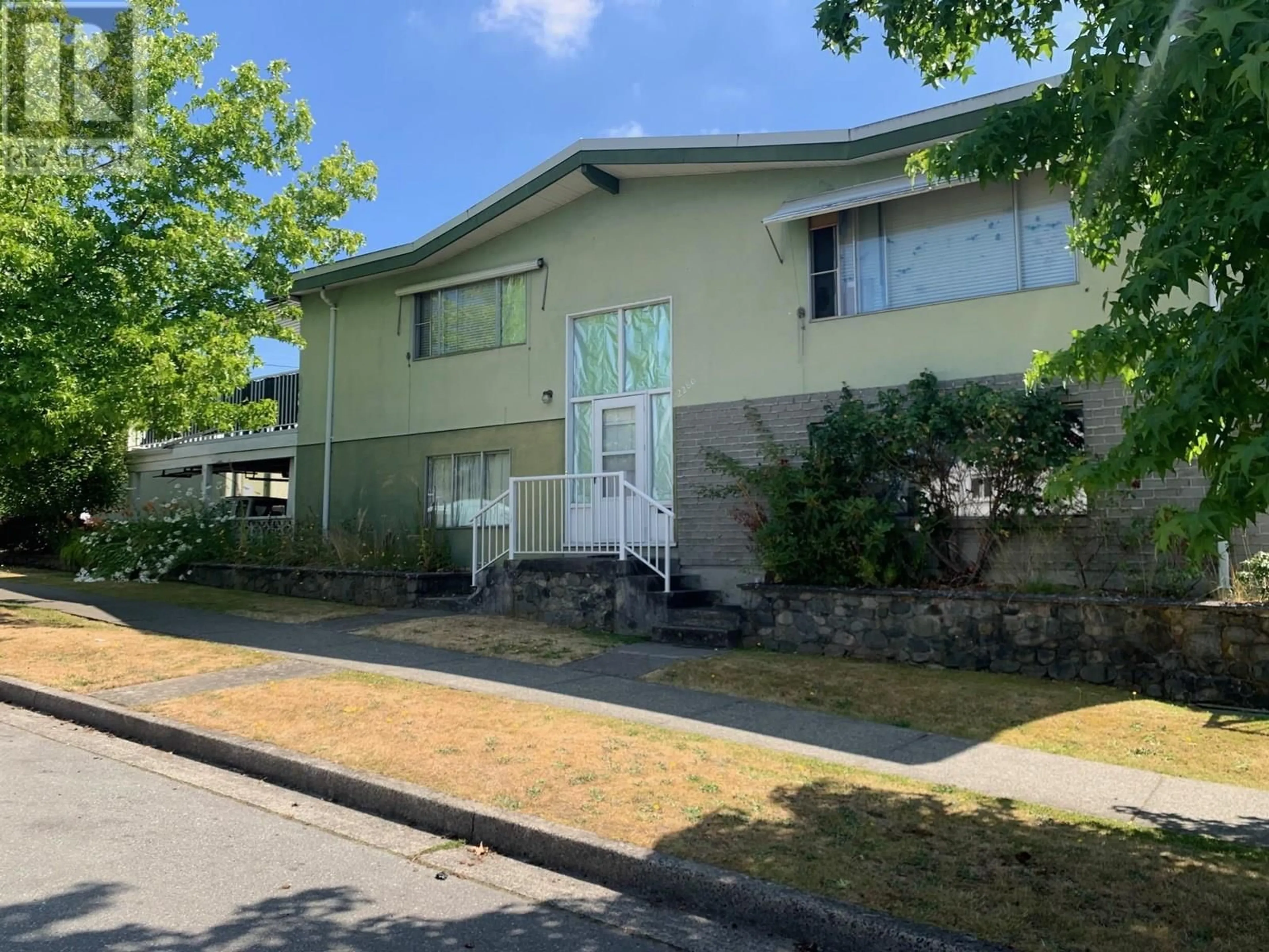 Unknown for 2280 PENTICTON STREET, Vancouver British Columbia V5M3C1