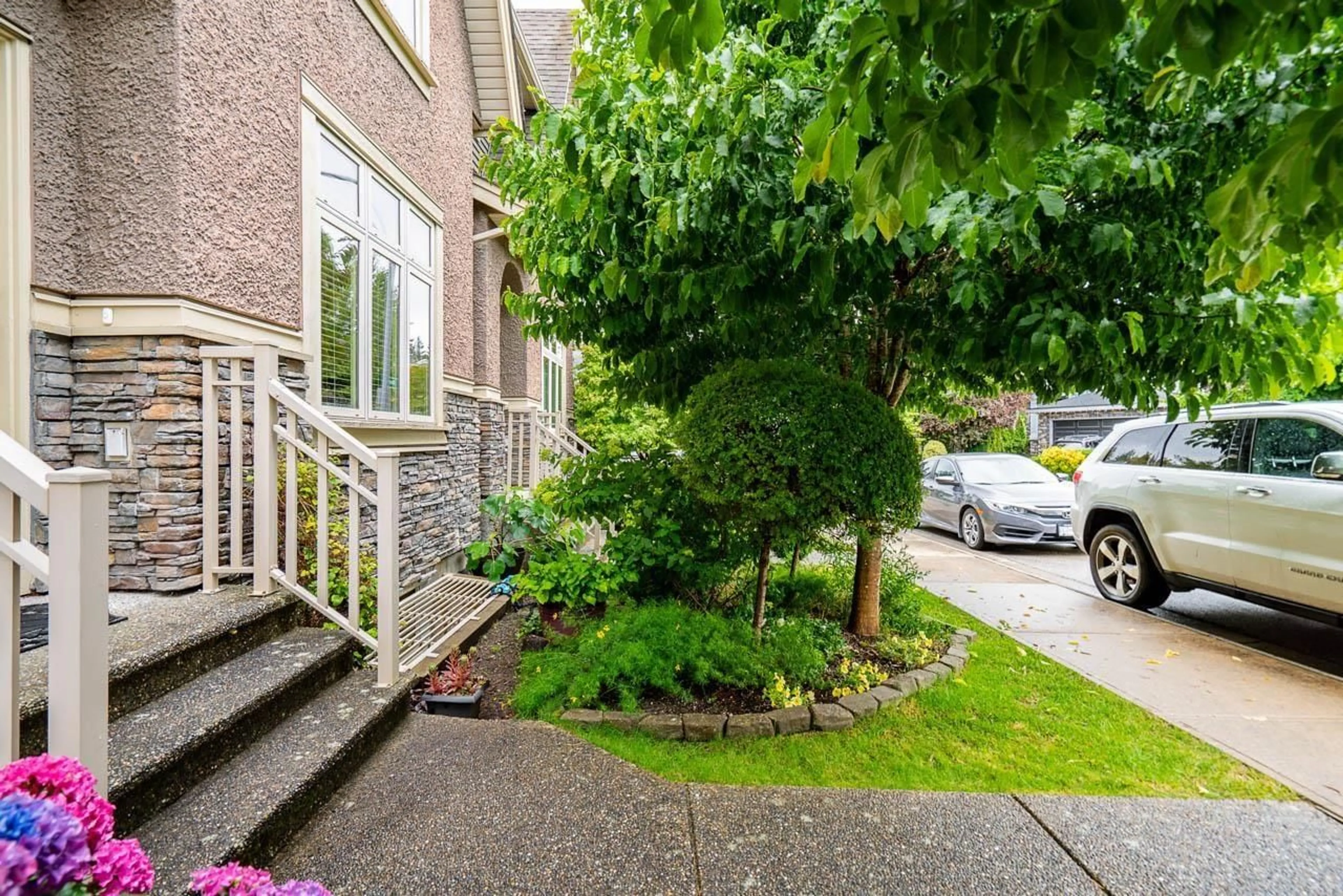 Patio, street for 21165 77B, Langley British Columbia V2Y0K6