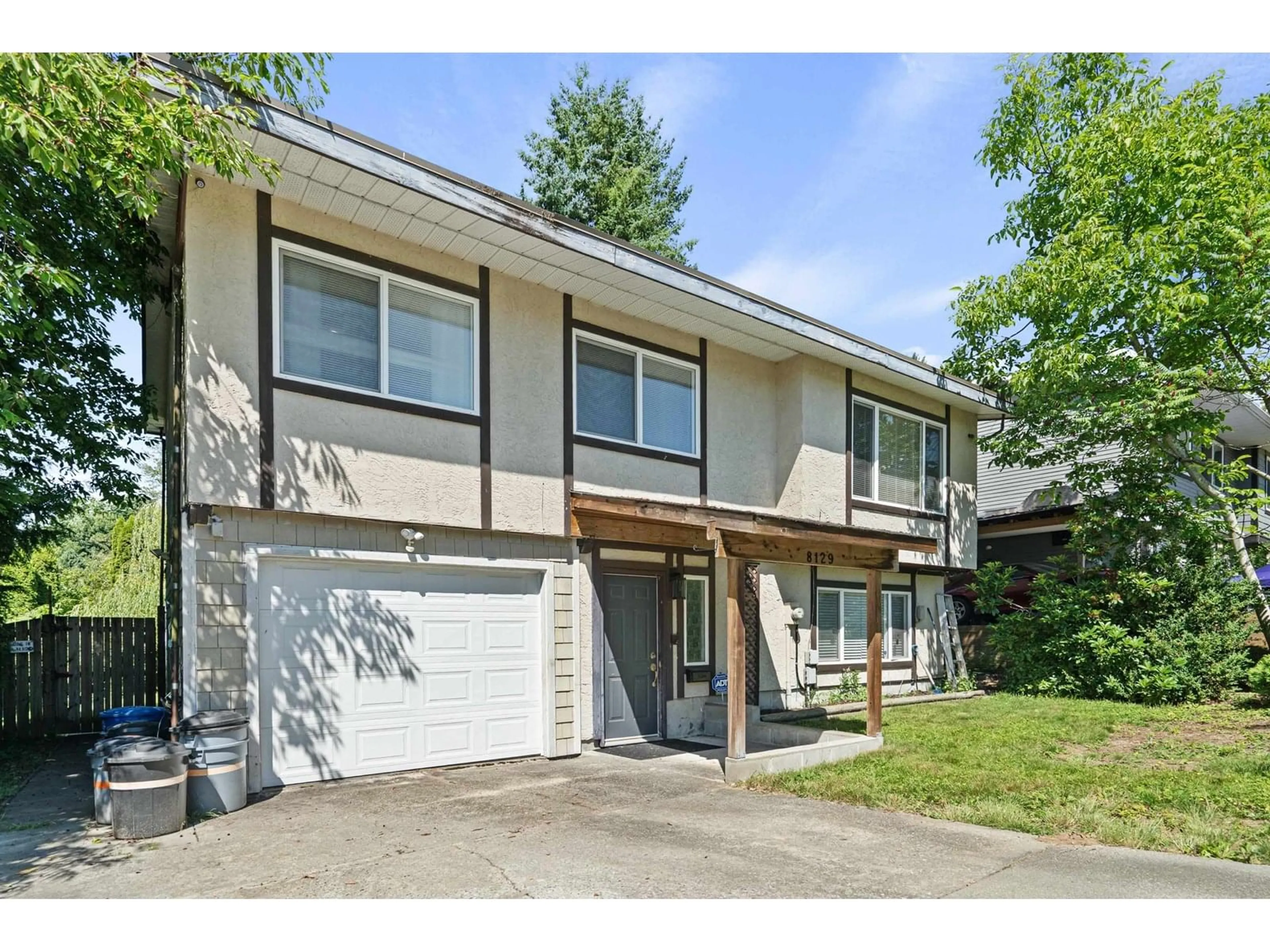 Home with vinyl exterior material, street for 8129 BOBCAT, Mission British Columbia V2V5J7