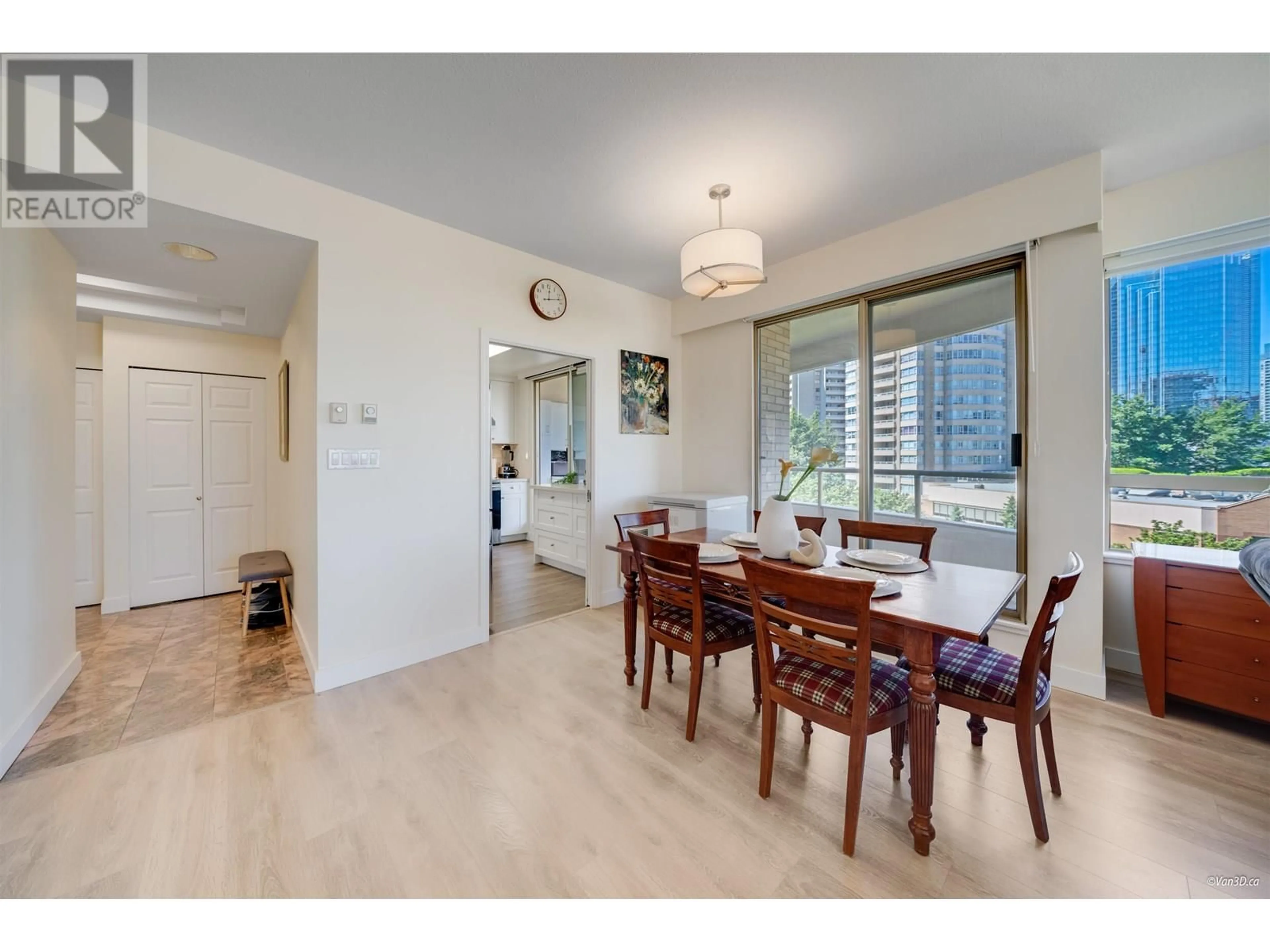 Dining room, unknown for 600 - 4830 BENNETT STREET, Burnaby British Columbia V5H4P6