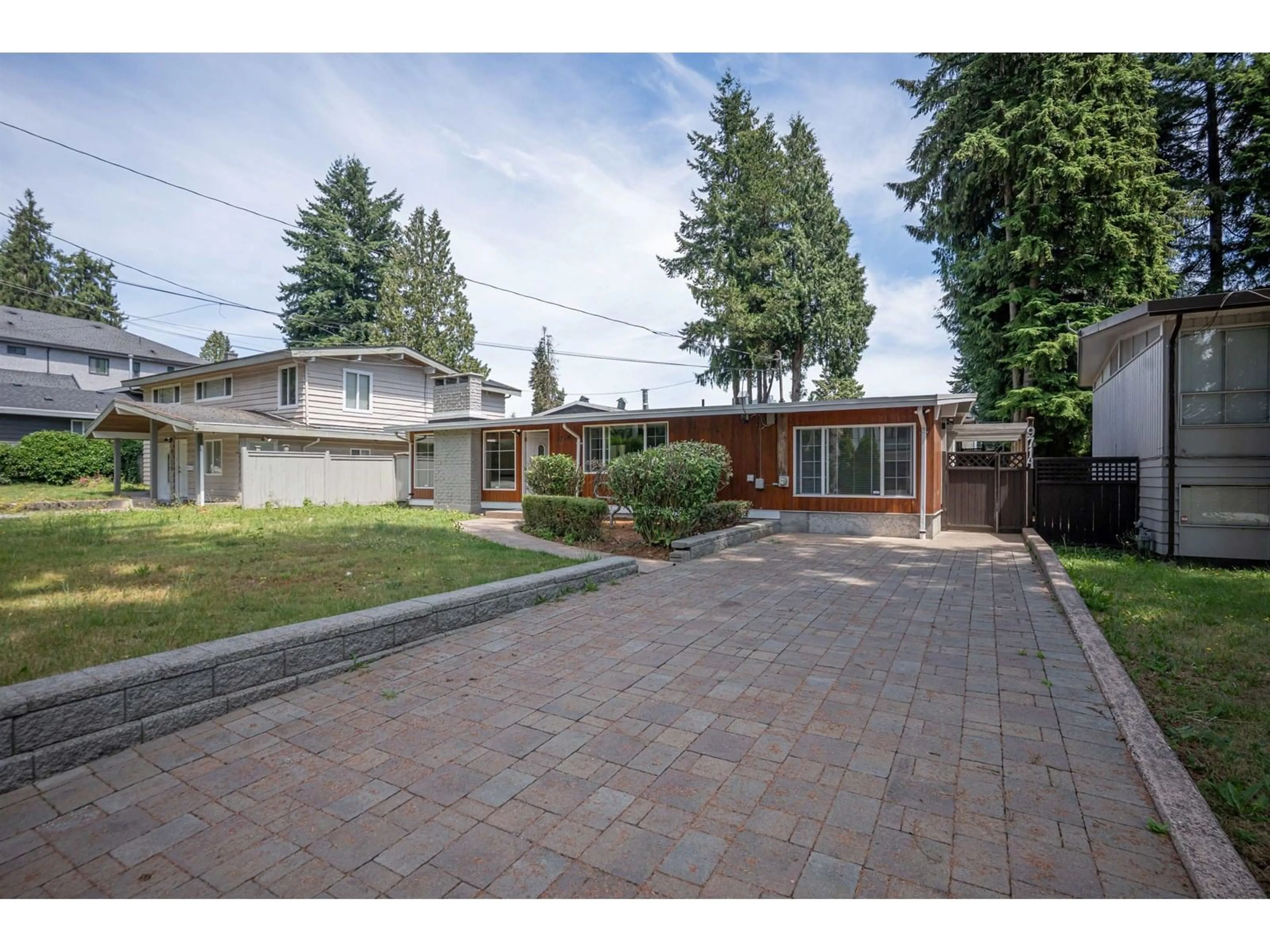 Unknown for 9714 131, Surrey British Columbia V3T3P3