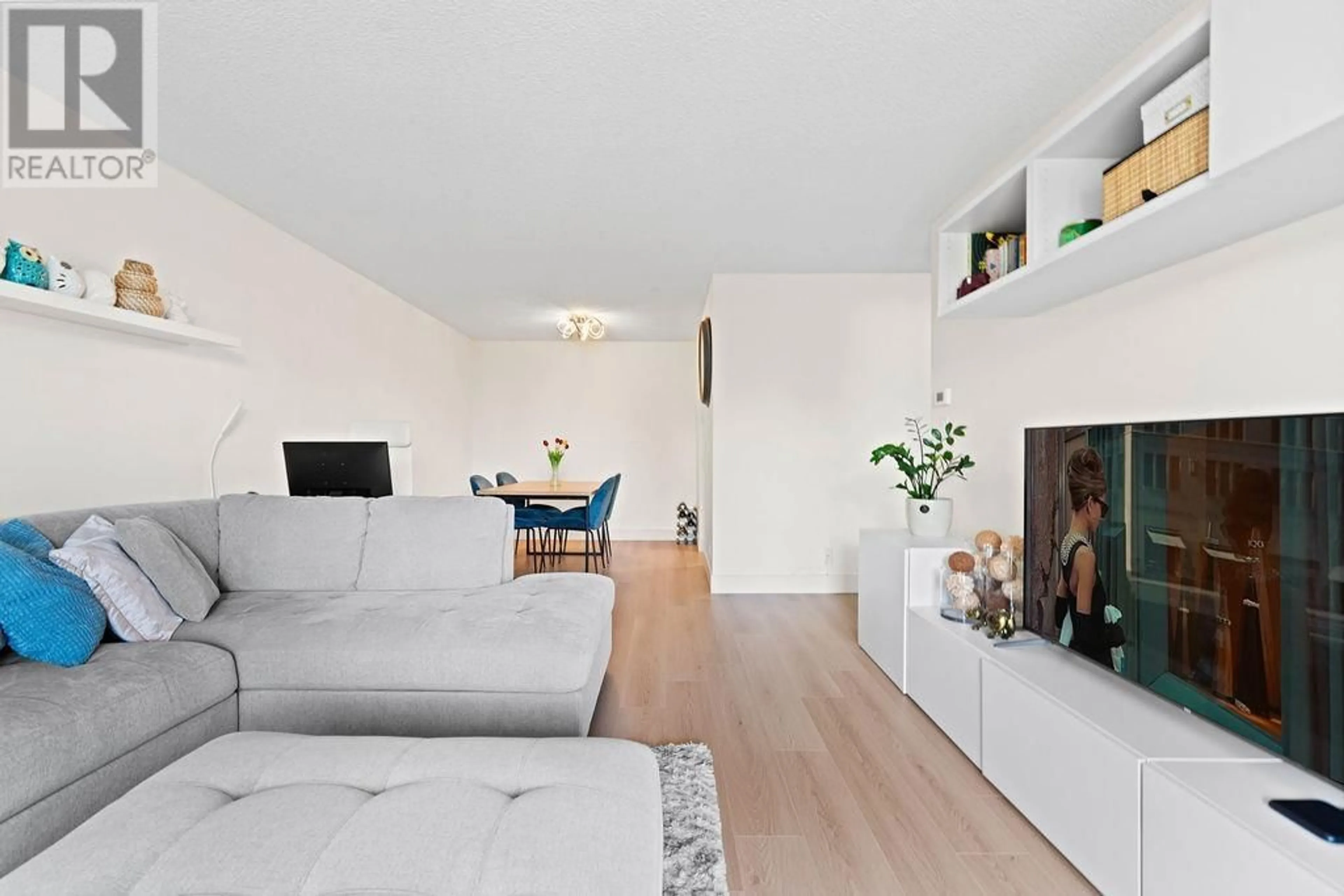 Living room with furniture, wood/laminate floor for 303 - 8870 CITATION DRIVE, Richmond British Columbia V6Y3A3