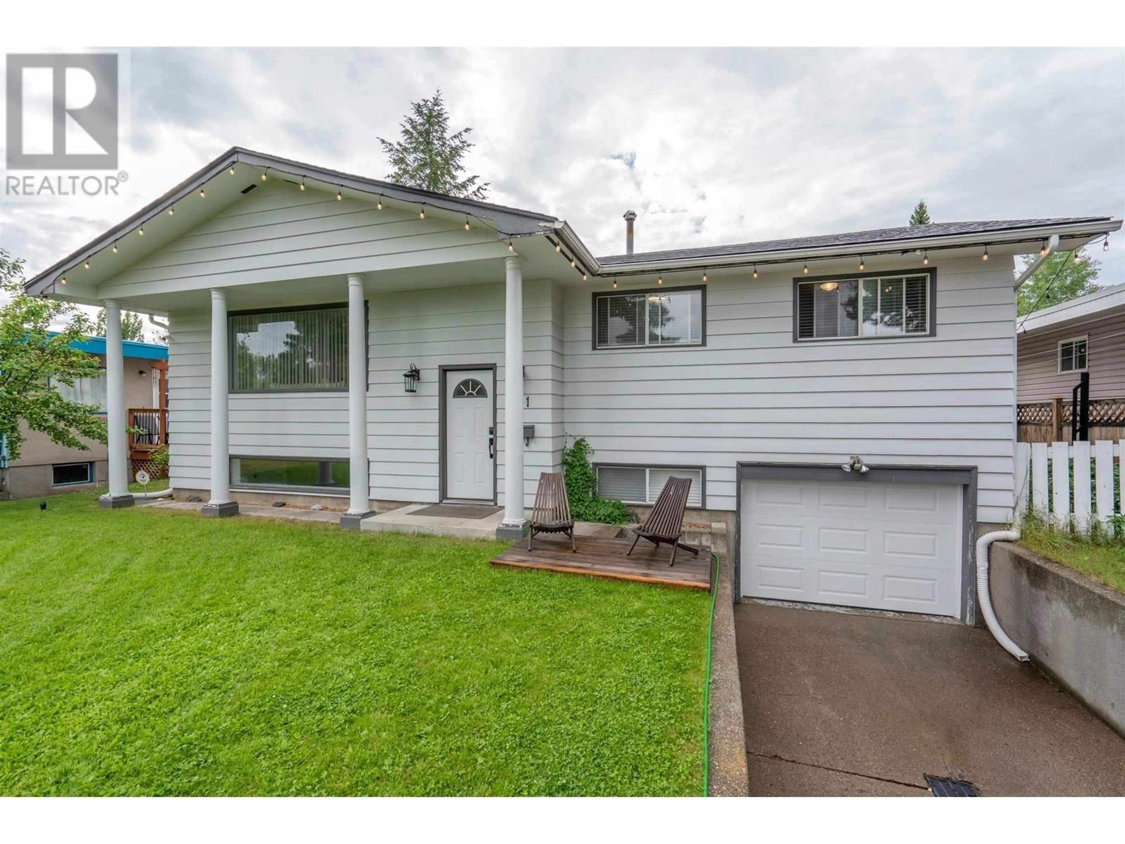 Home with vinyl exterior material, street for 141 MCLEAN DRIVE, Prince George British Columbia V2M4R5