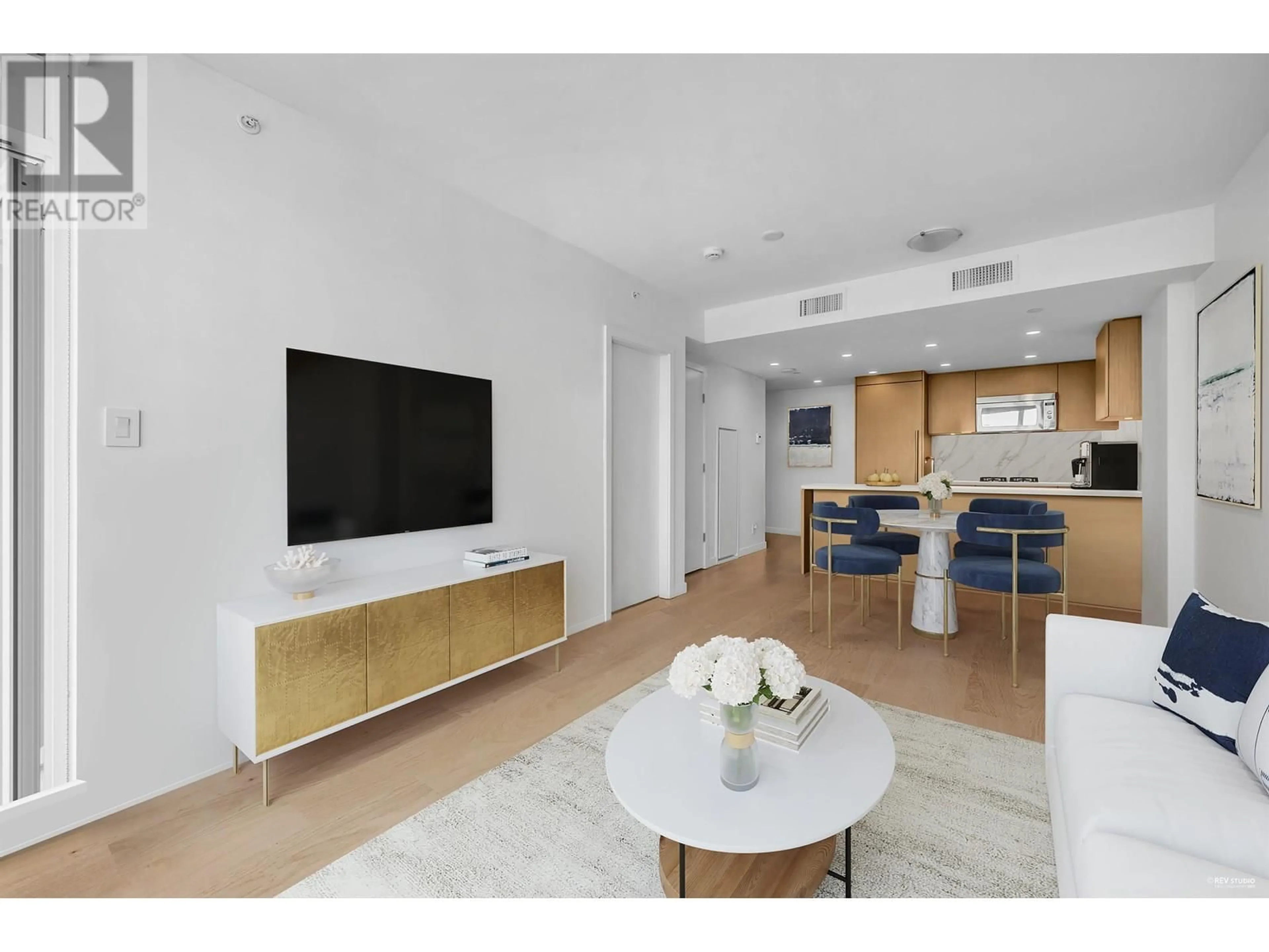 A pic of a room for 2101 - 125 14TH STREET, North Vancouver British Columbia V7L0E6
