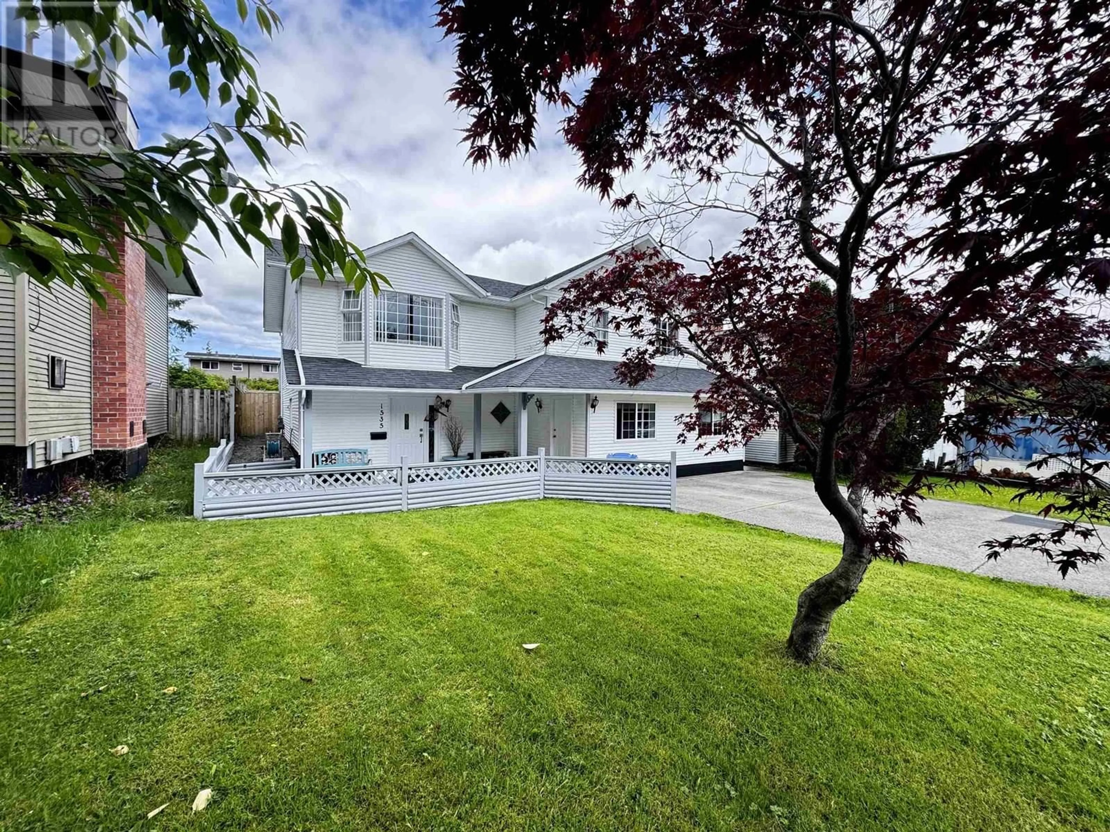 A pic from outside/outdoor area/front of a property/back of a property/a pic from drone, street for 1535 JAMAICA AVENUE, Prince Rupert British Columbia V8J2Y6