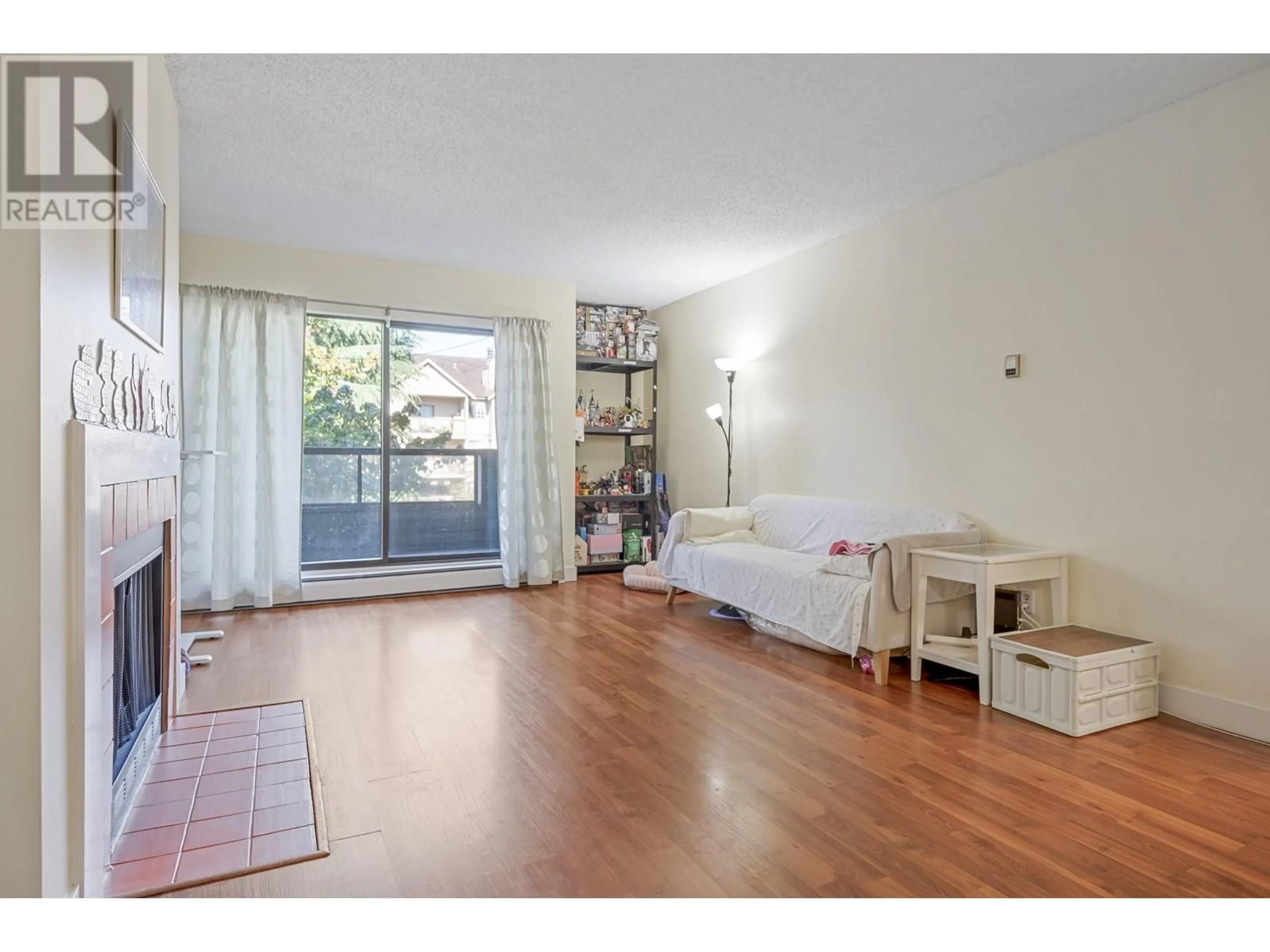 A pic of a room for 202 - 8600 ACKROYD ROAD, Richmond British Columbia V6X3G1