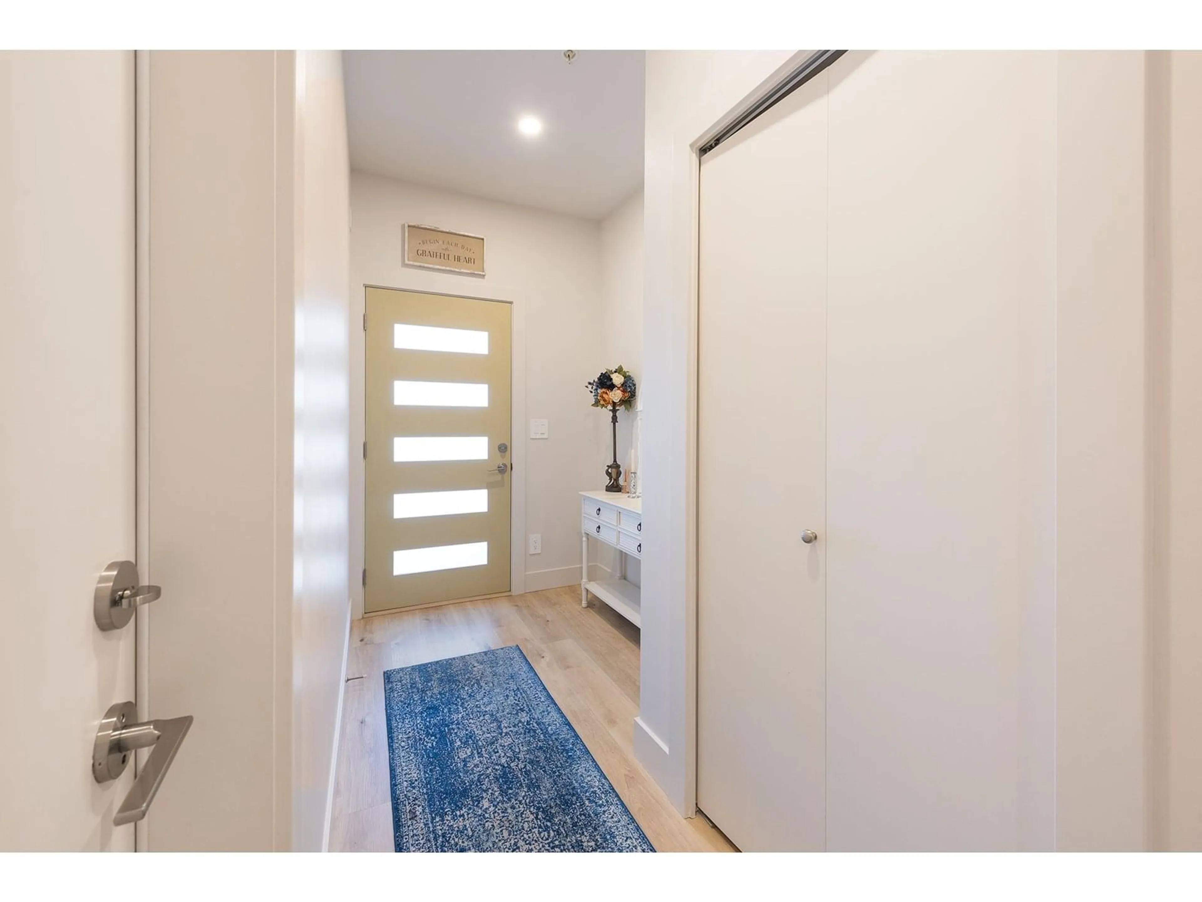 Indoor entryway for 3 - 1928 WOODSIDE BOULEVARD, Agassiz British Columbia V0M1A1