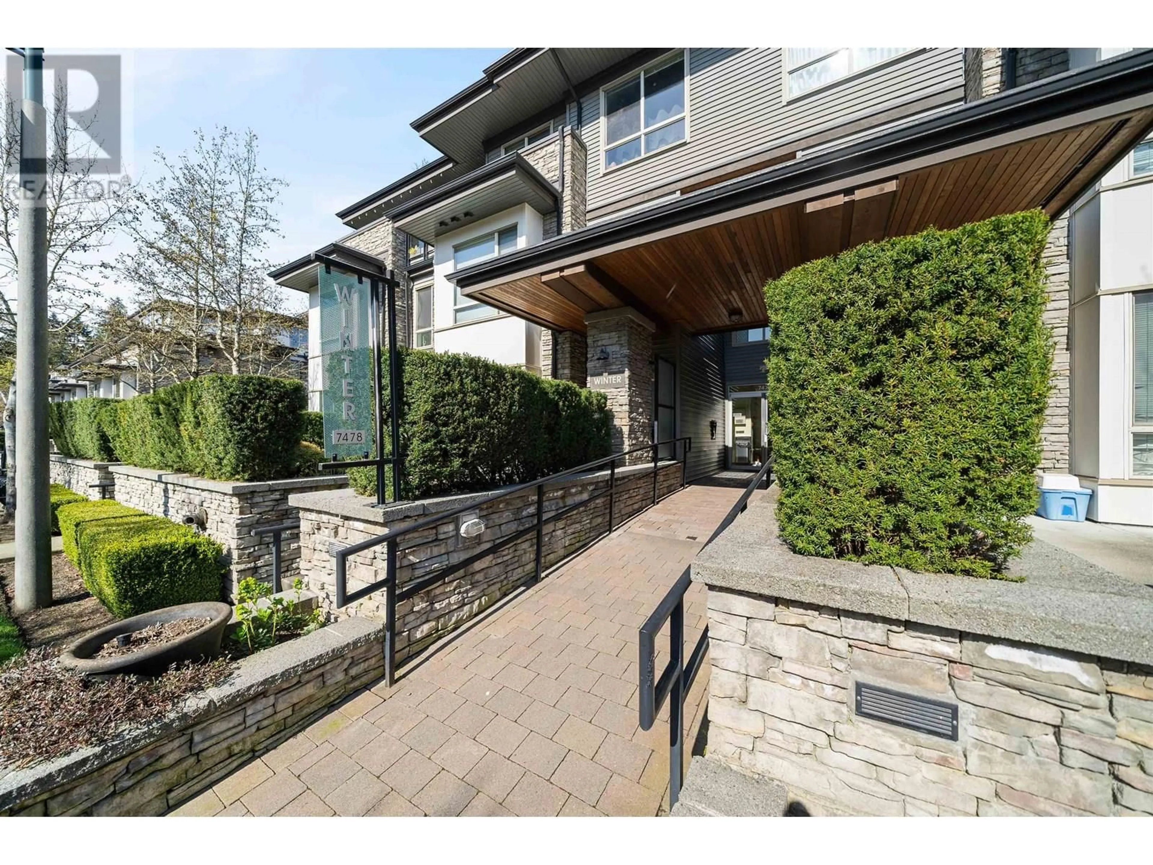 Unknown for 212 - 7478 BYRNEPARK WALK, Burnaby British Columbia V3N0B5