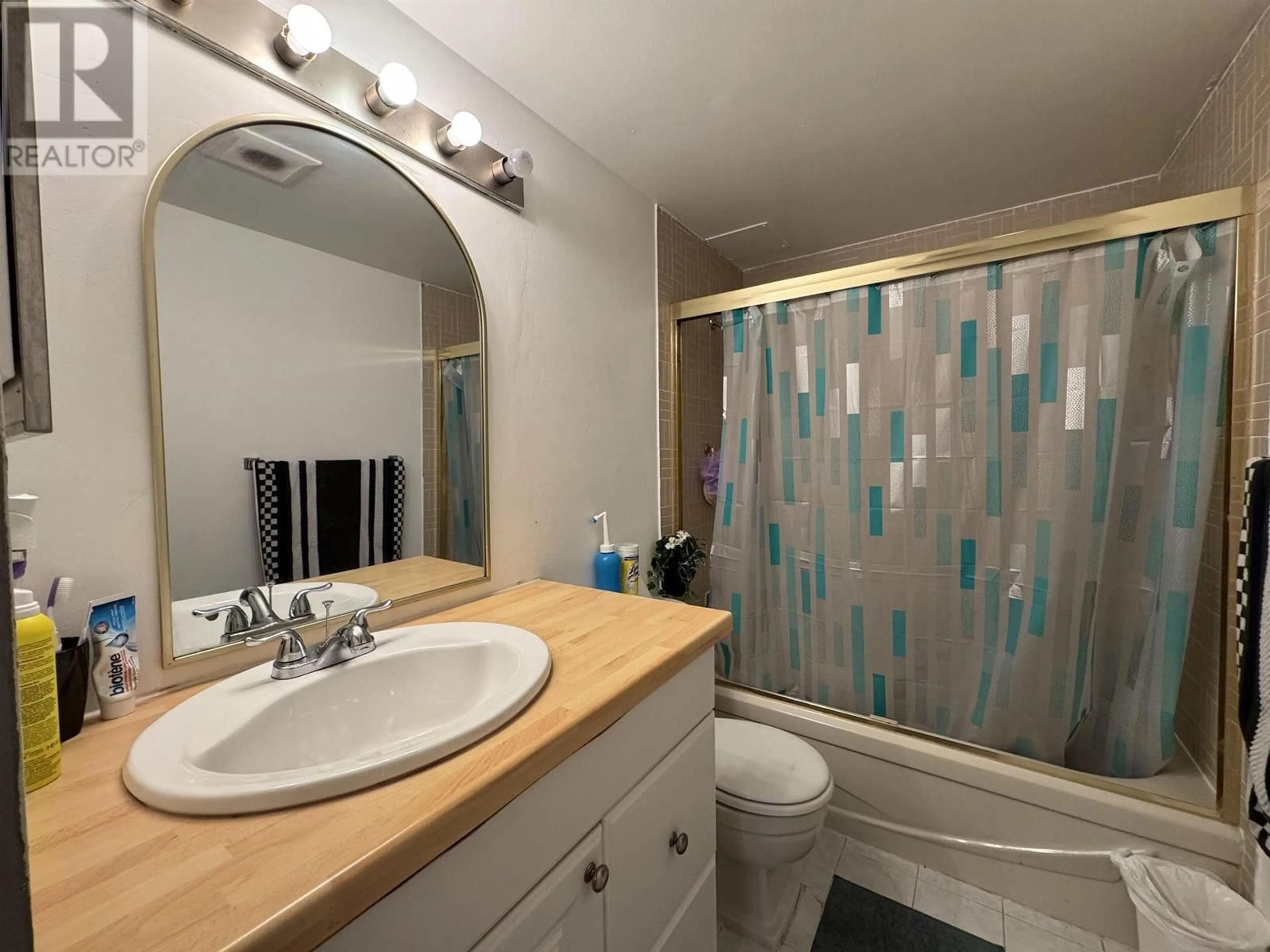 Standard bathroom, unknown for 210 - 9320 PARKSVILLE DRIVE, Richmond British Columbia V7E4W2