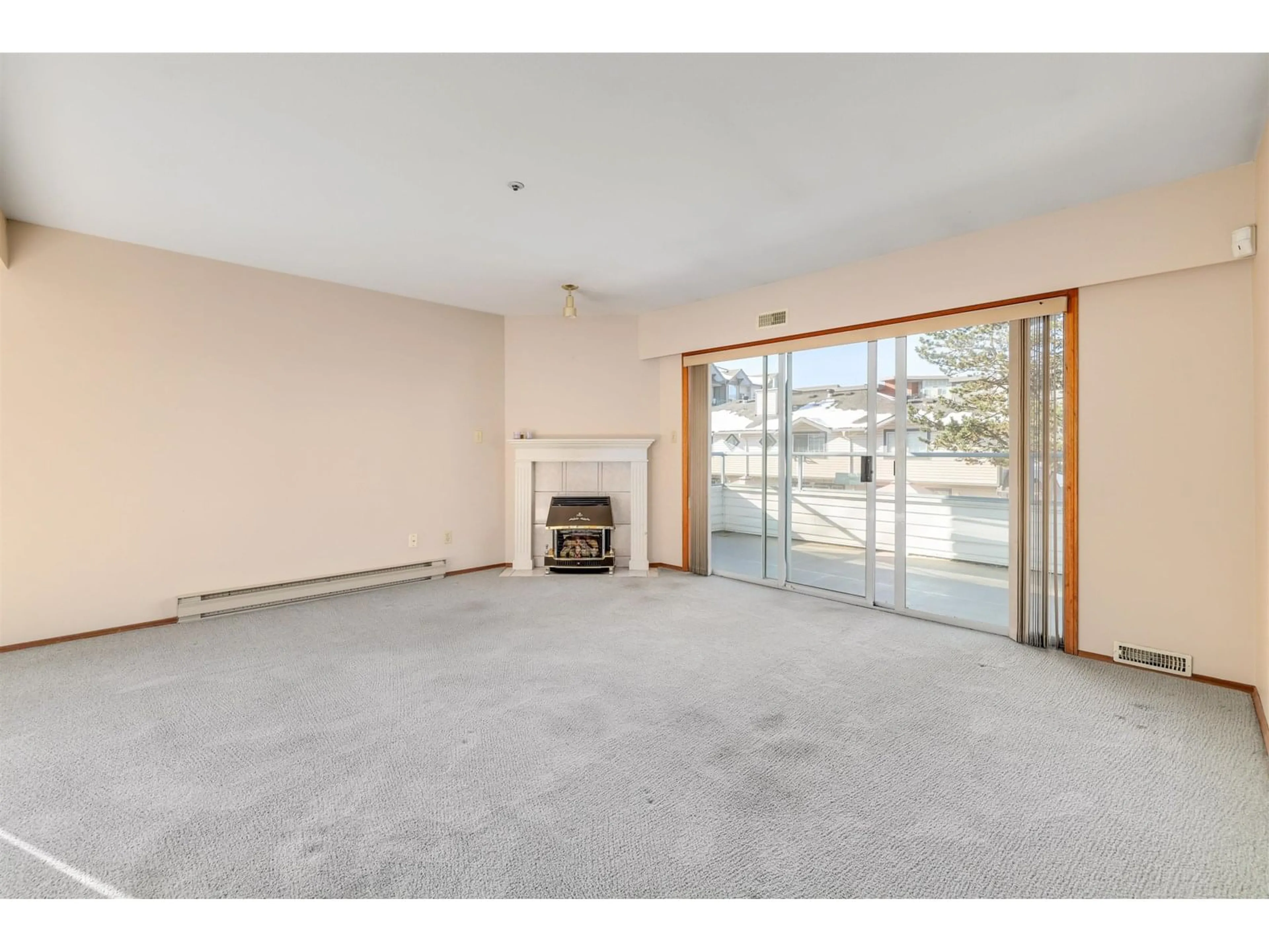 A pic of a room for 101 - 5377 201A, Langley British Columbia V3A1S7