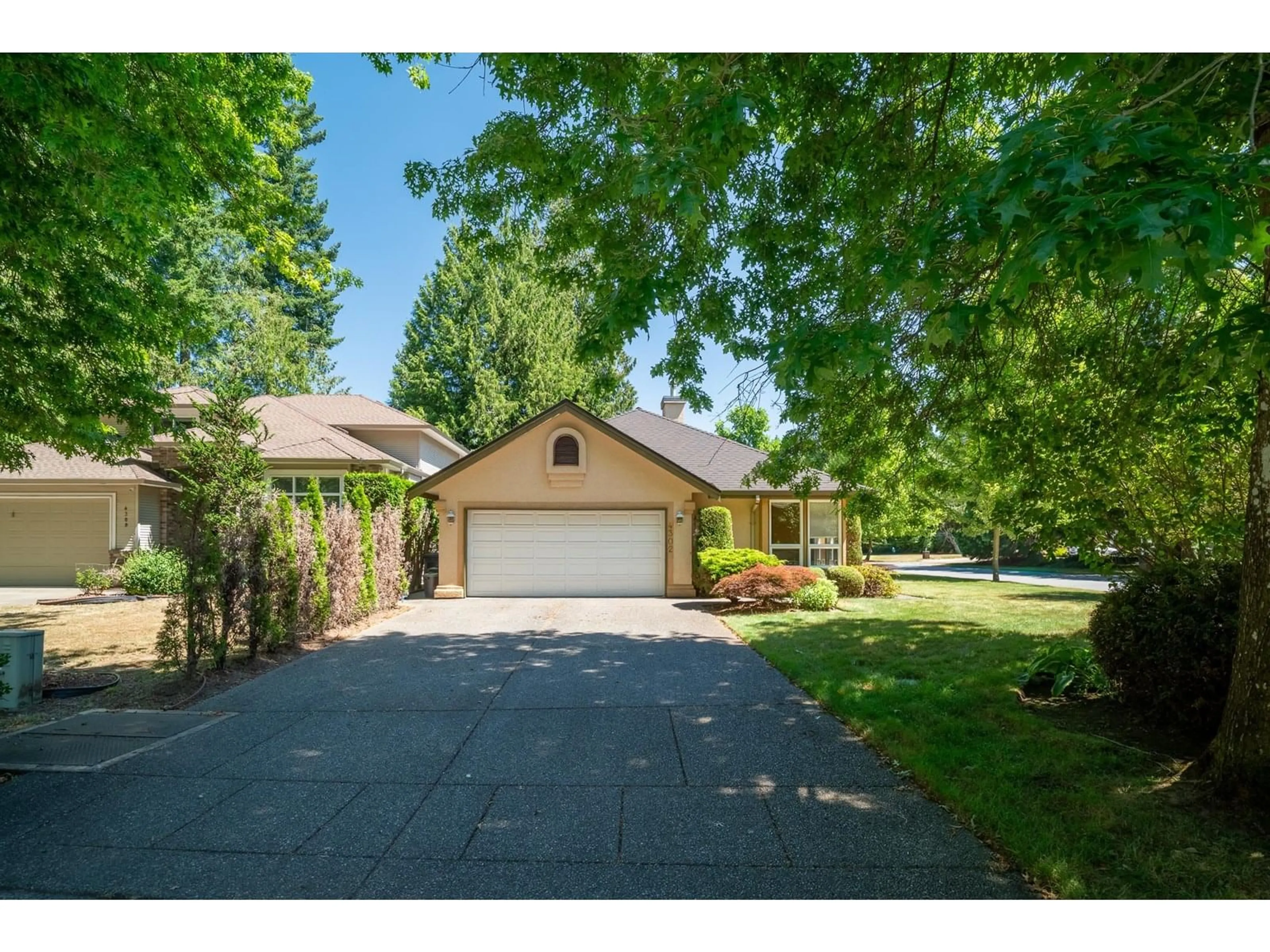 Unknown for 4302 209, Langley British Columbia V3A9A6