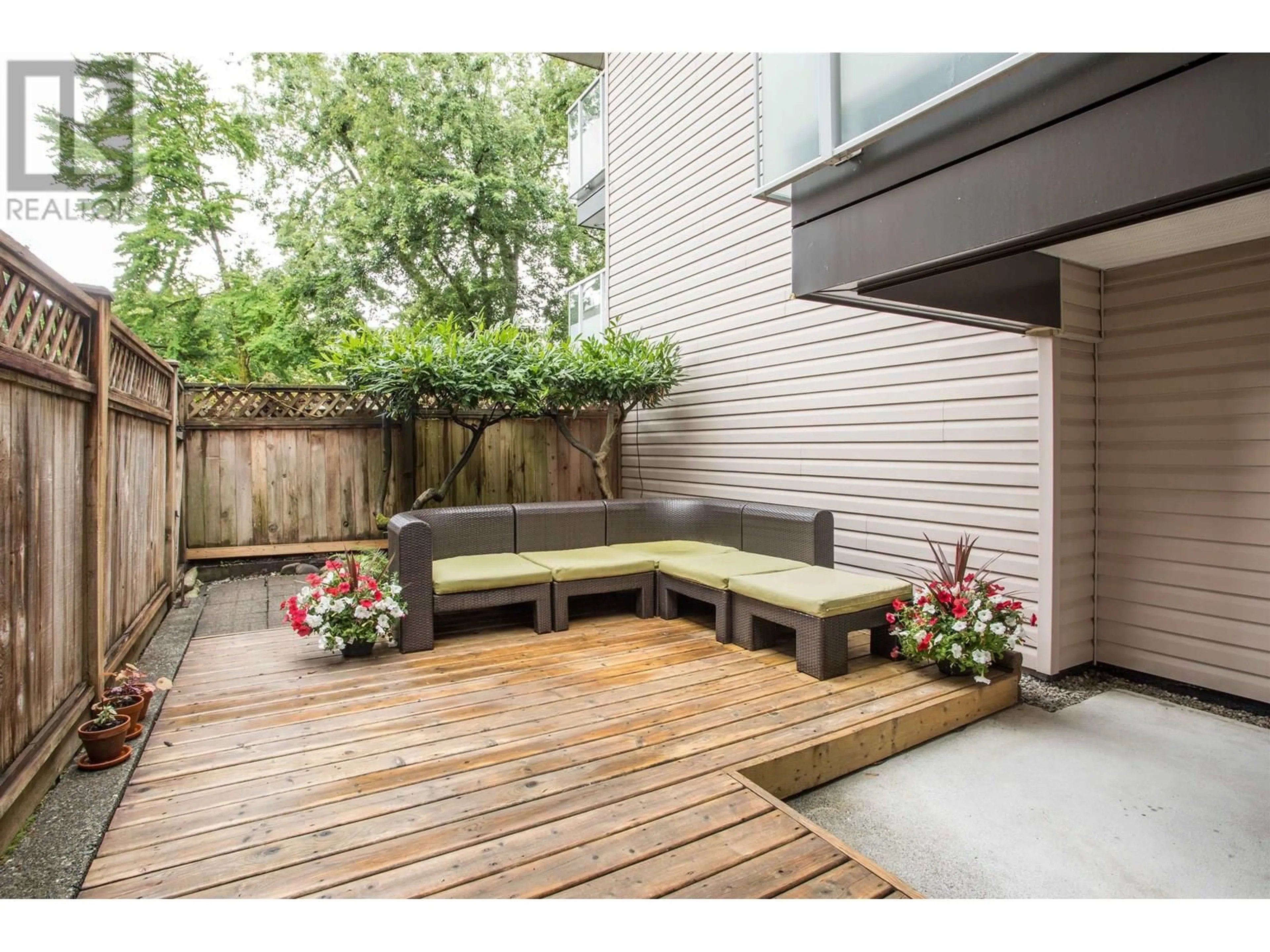Patio, street for 104 - 825 7TH AVENUE, Vancouver British Columbia V5T1P4