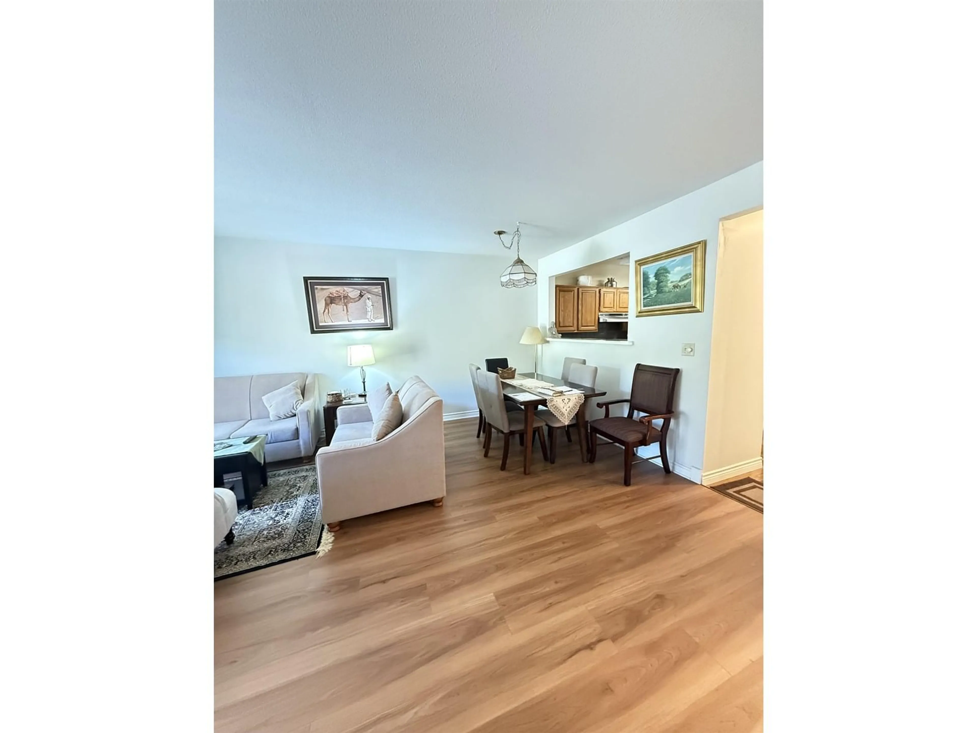 A pic of a room for 207 - 1255 BEST, White Rock British Columbia V4B4E1