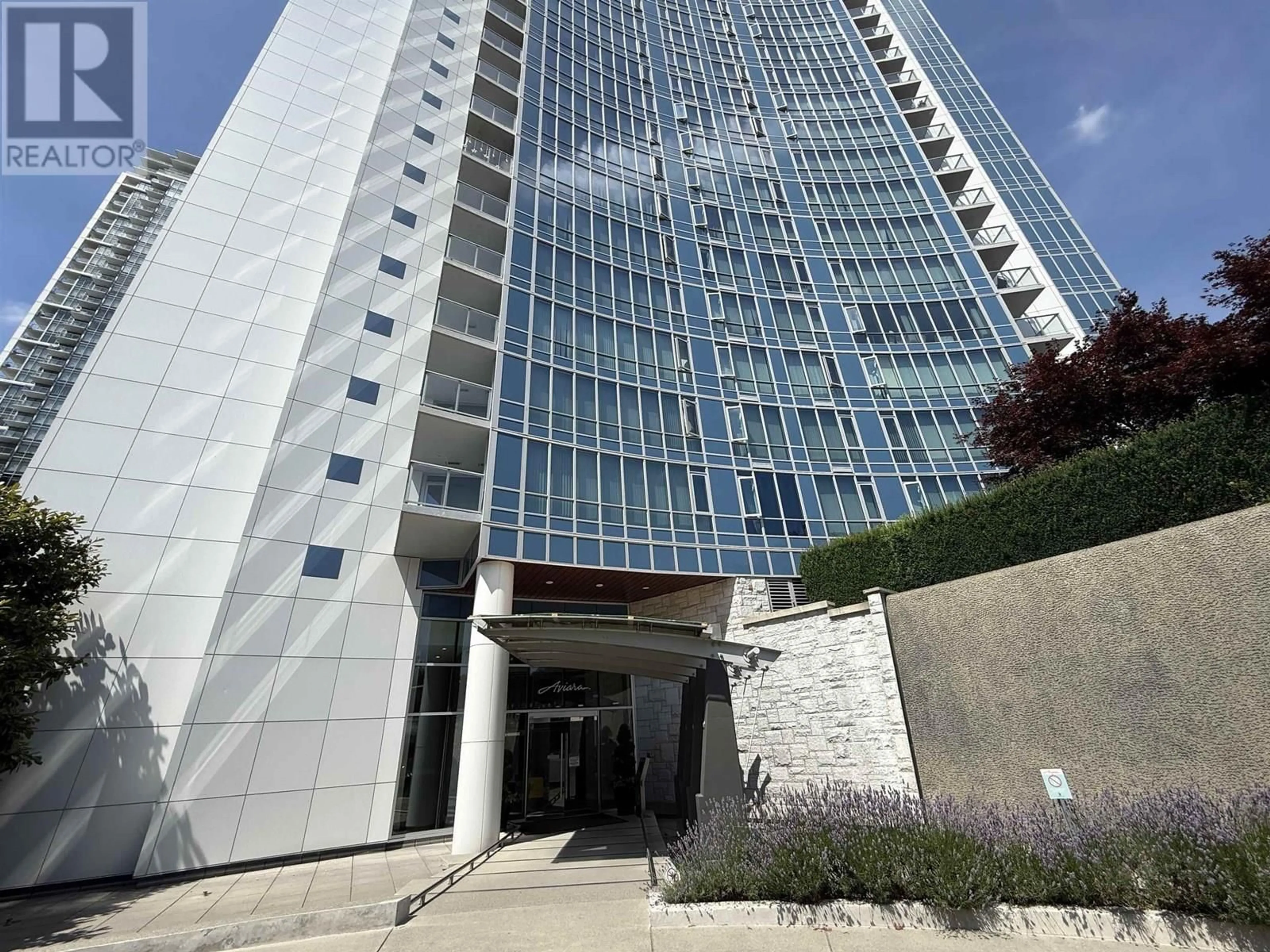 Indoor foyer for 2503 - 4189 HALIFAX STREET, Burnaby British Columbia V5C0H9
