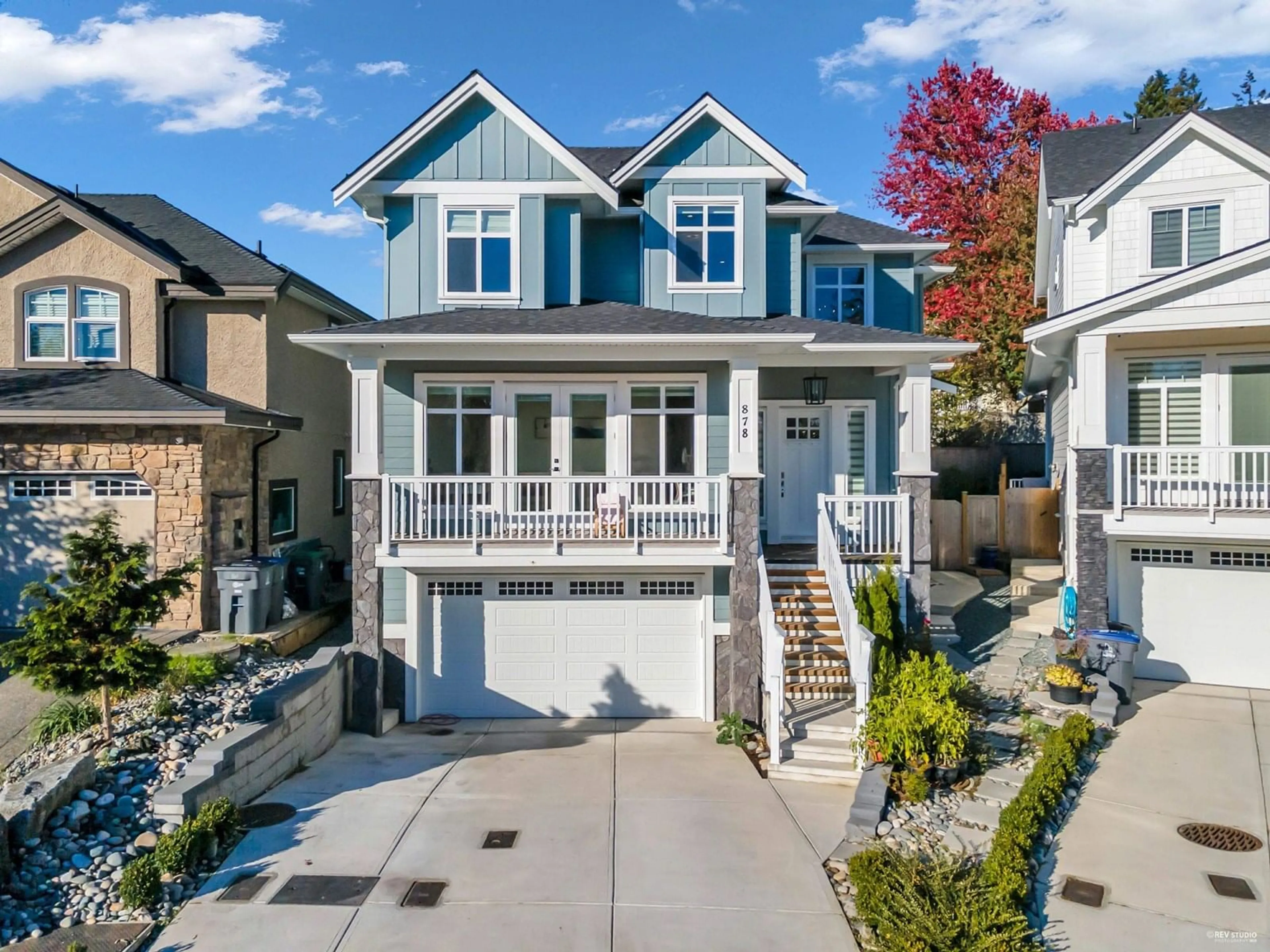 Home with vinyl exterior material, street for 878 163A, Surrey British Columbia V4A0B3