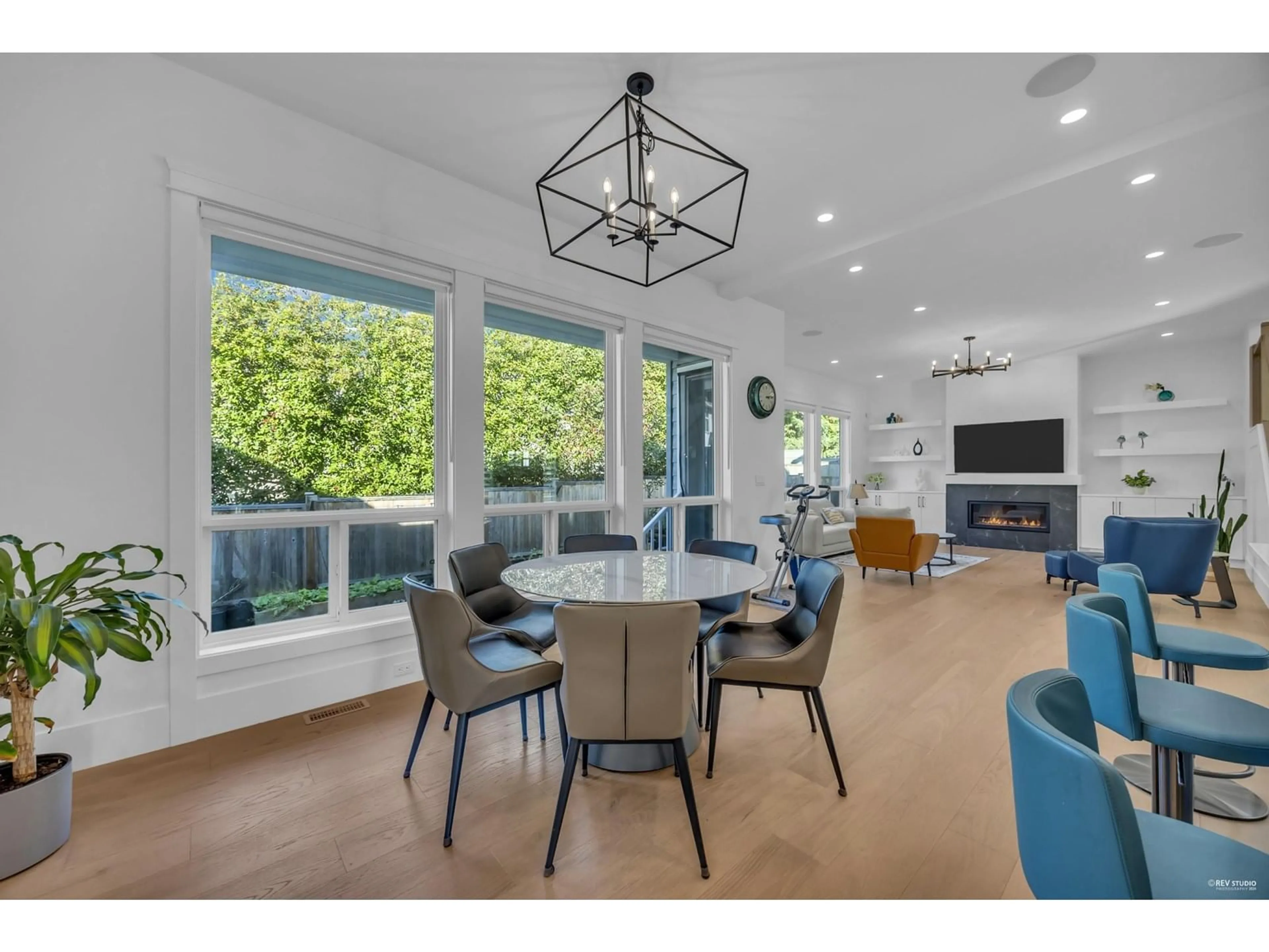 Dining room, unknown for 878 163A, Surrey British Columbia V4A0B3