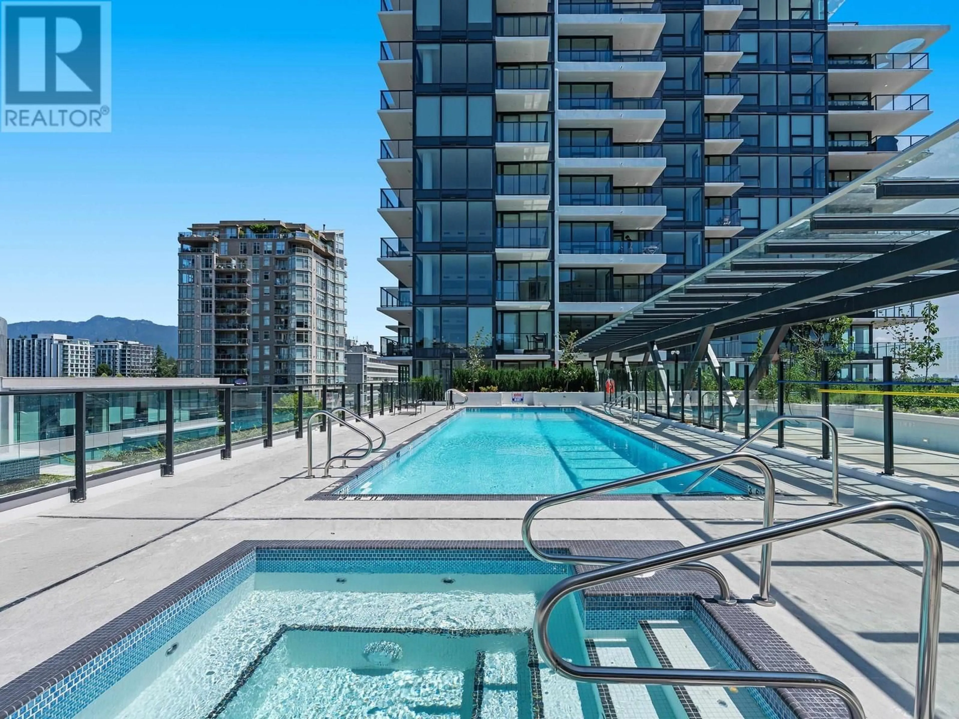 Pool for 407 - 135 13 STREET, North Vancouver British Columbia V7L0E5