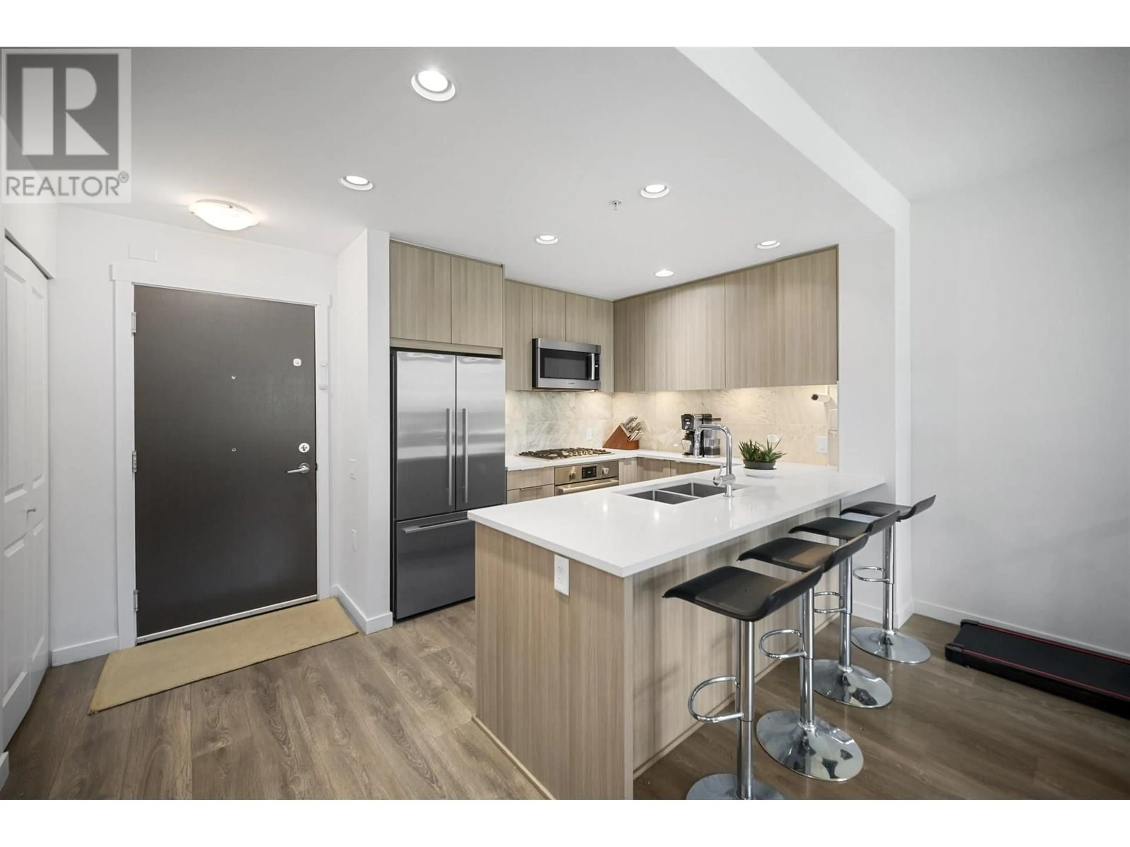 Open concept kitchen, unknown for 214 - 3289 RIVERWALK AVENUE, Vancouver British Columbia V5S0G2
