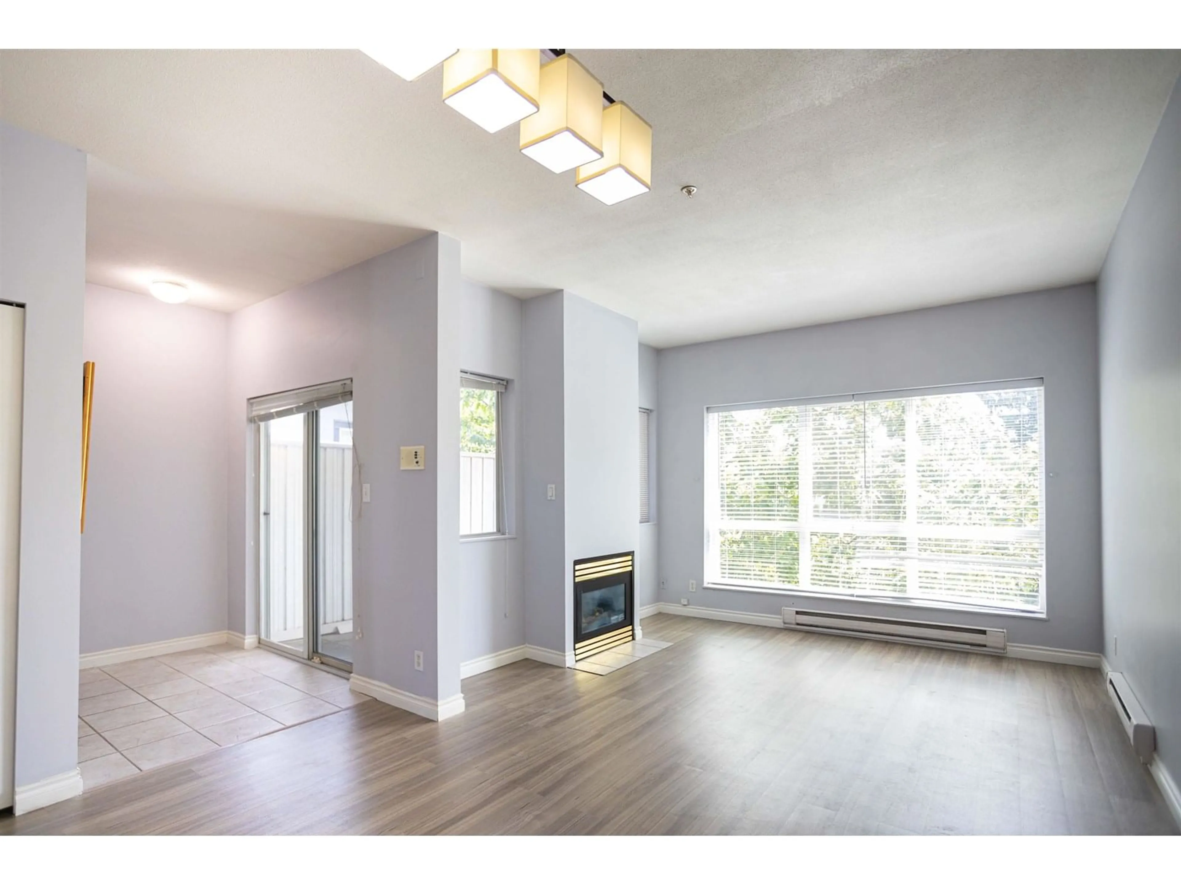 A pic of a room for 201 - 19897 56, Langley British Columbia V3A3Y1