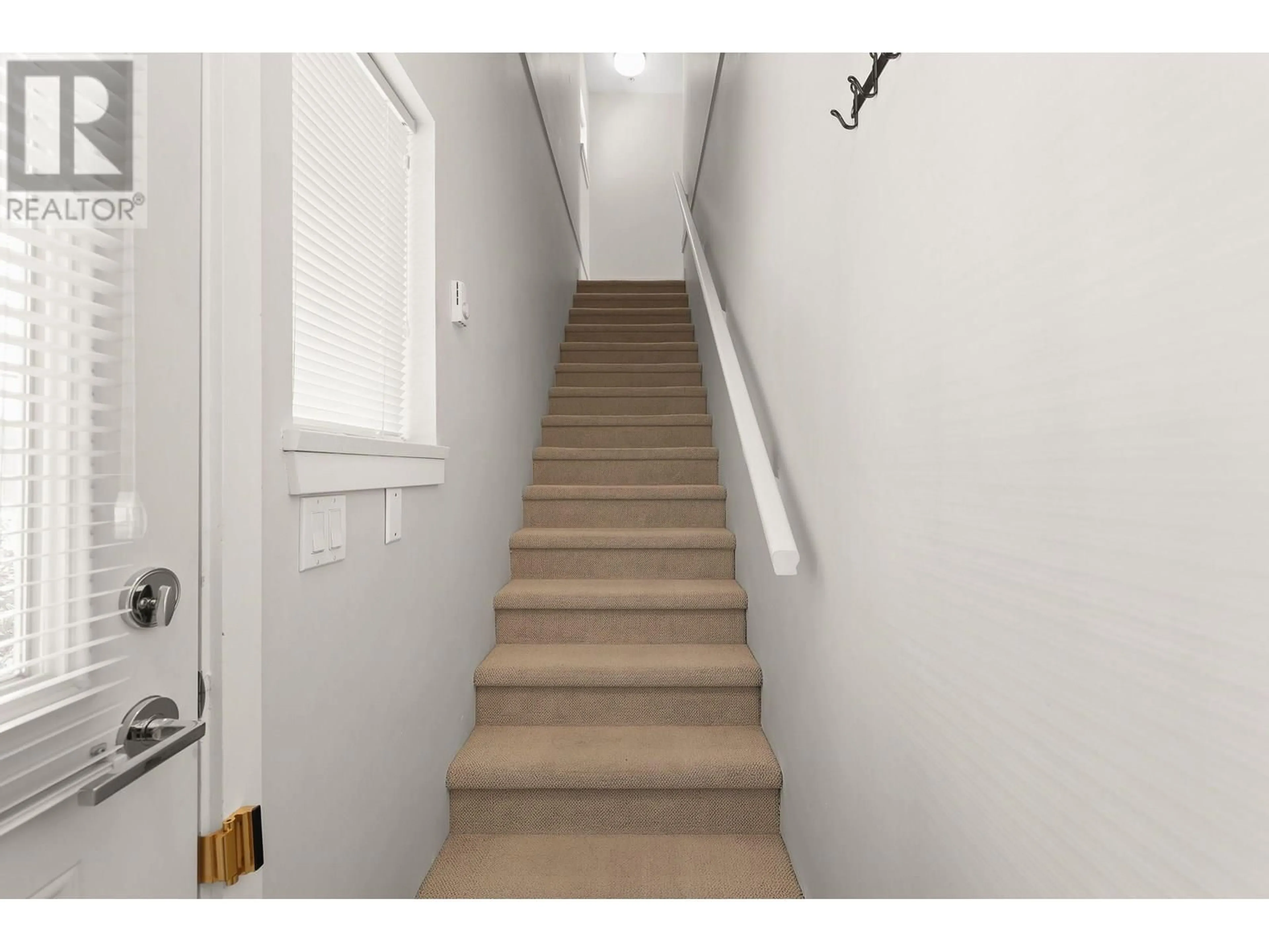Stairs for 311 - 618 LANGSIDE AVENUE, Coquitlam British Columbia V3J0B8