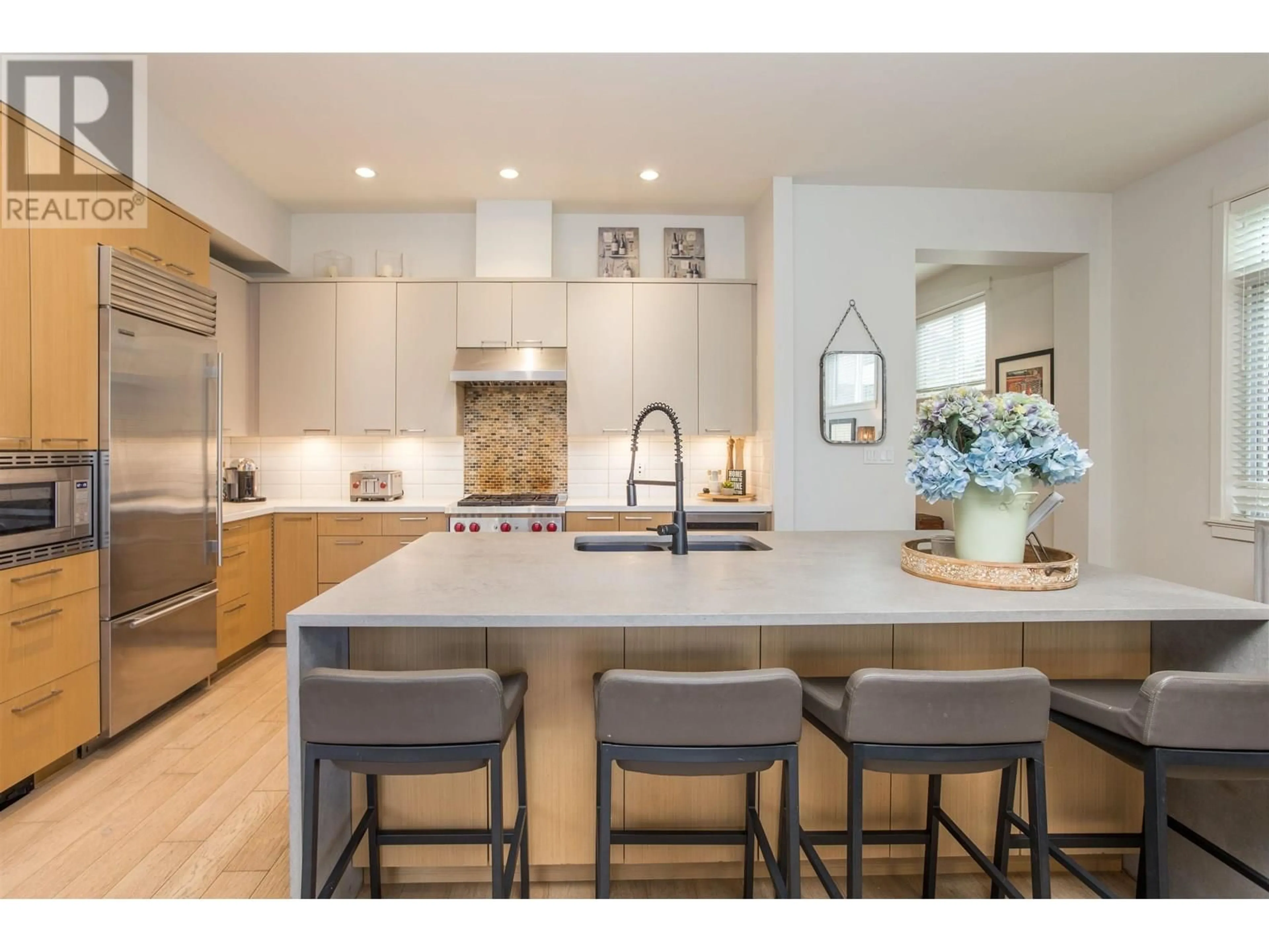Open concept kitchen, unknown for 5009 CEDAR SPRINGS DRIVE, Tsawwassen British Columbia V4M0A7